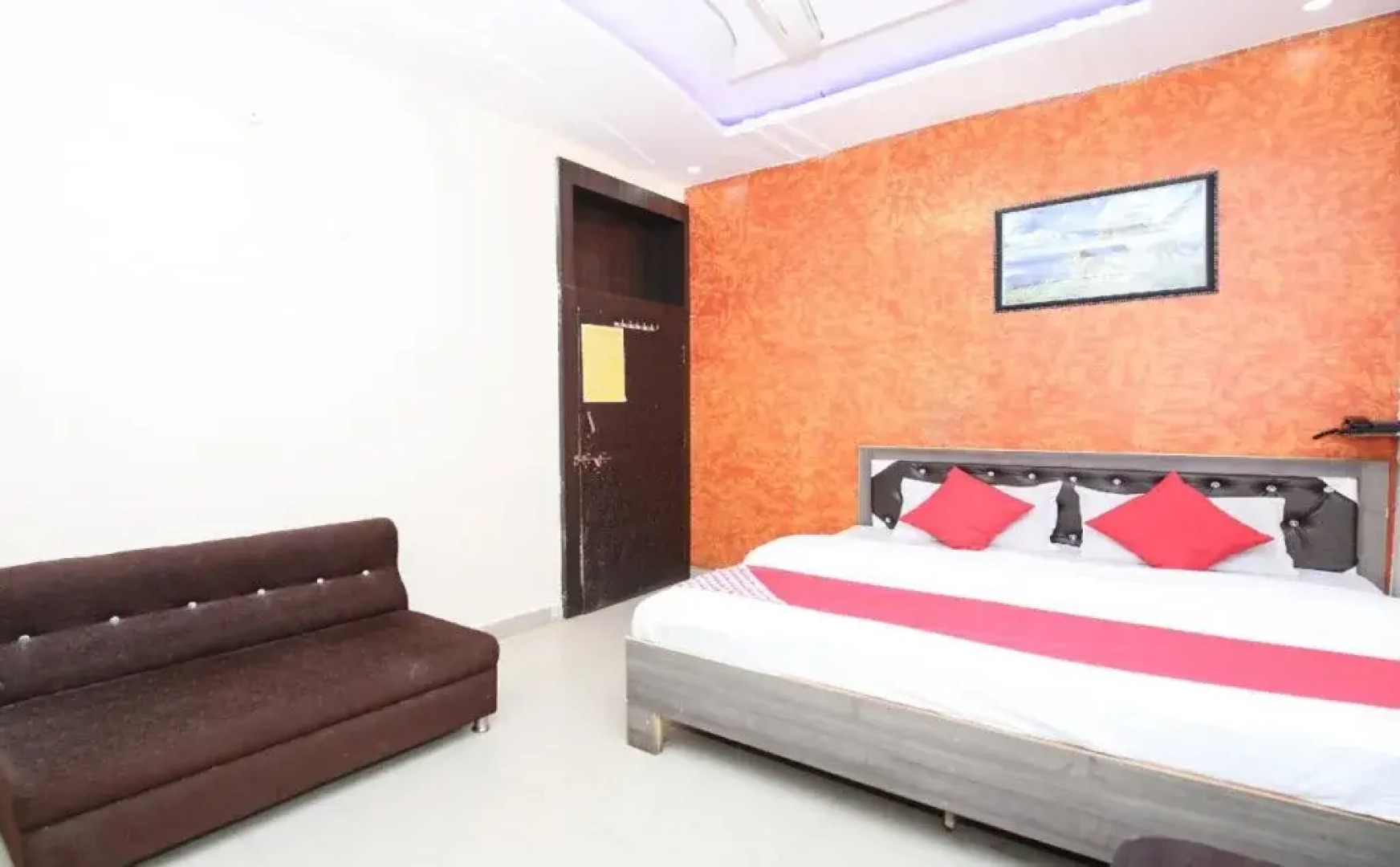 Hotel Sai Palace By OYO Rooms