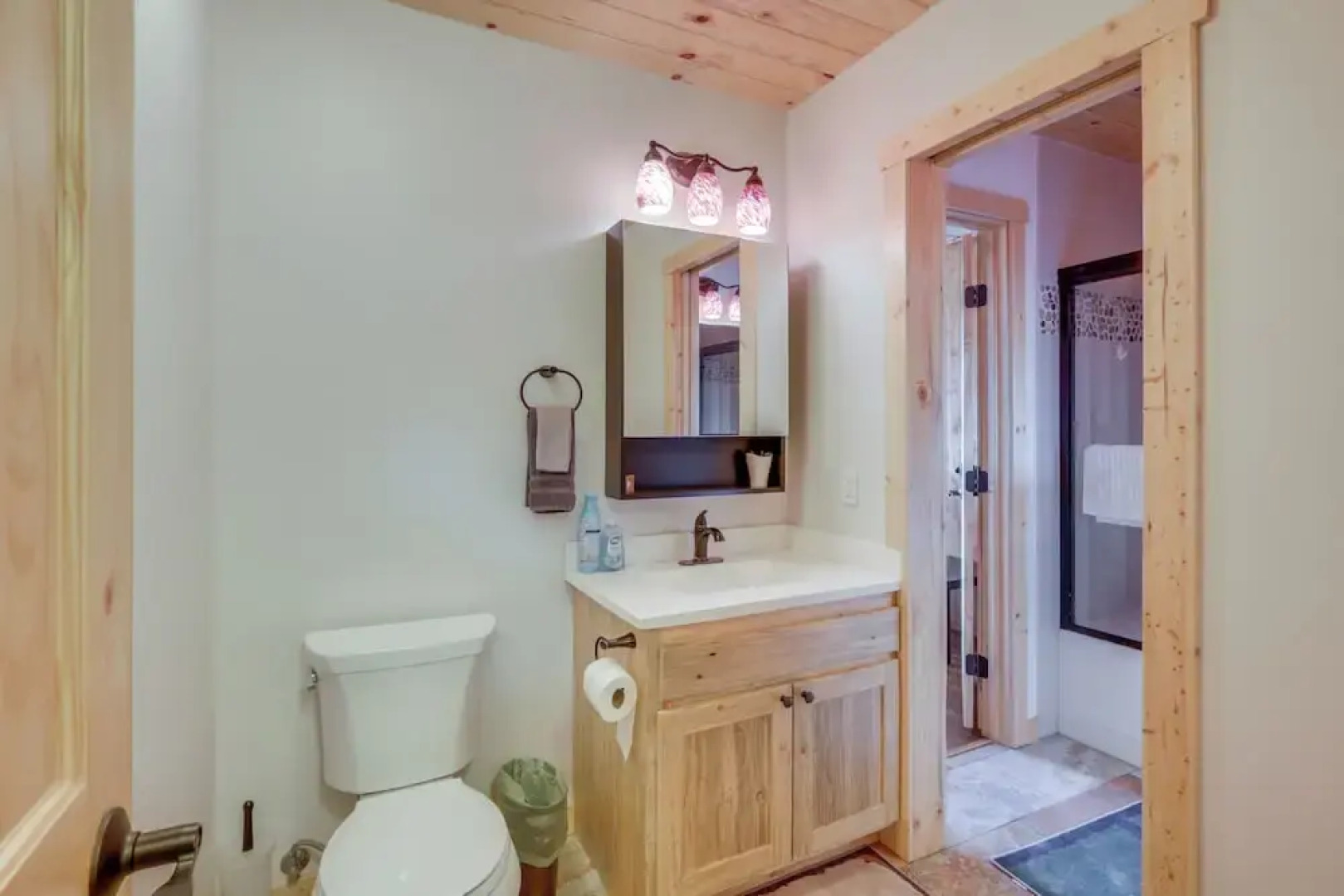 Panoramic Mountain-view Retreat w/ Hot Tub + Deck!