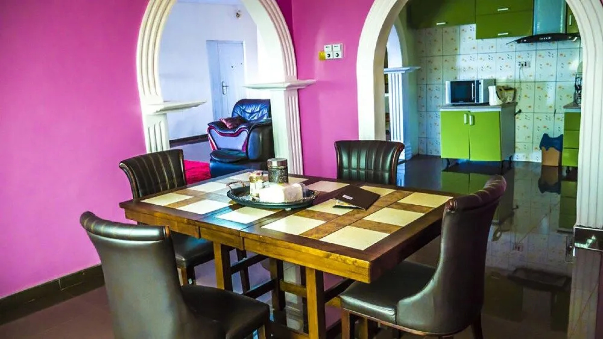 Sheilas Executive Hotel & Lodge