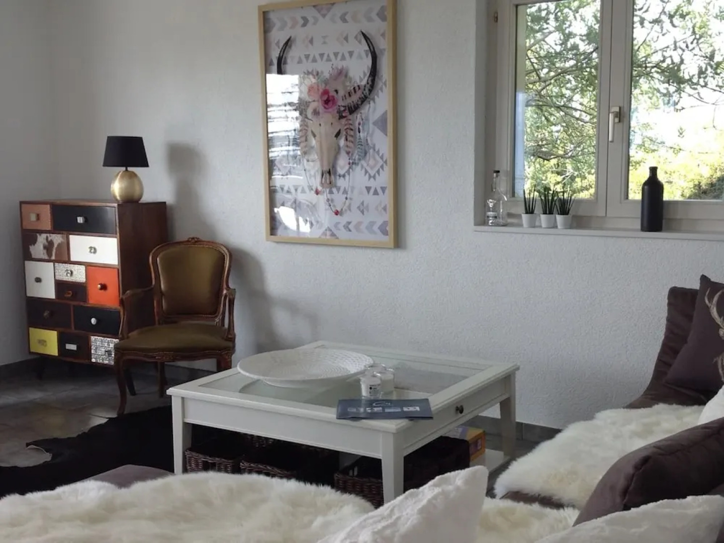 Beautifully Situated House With a View of the Mountain World