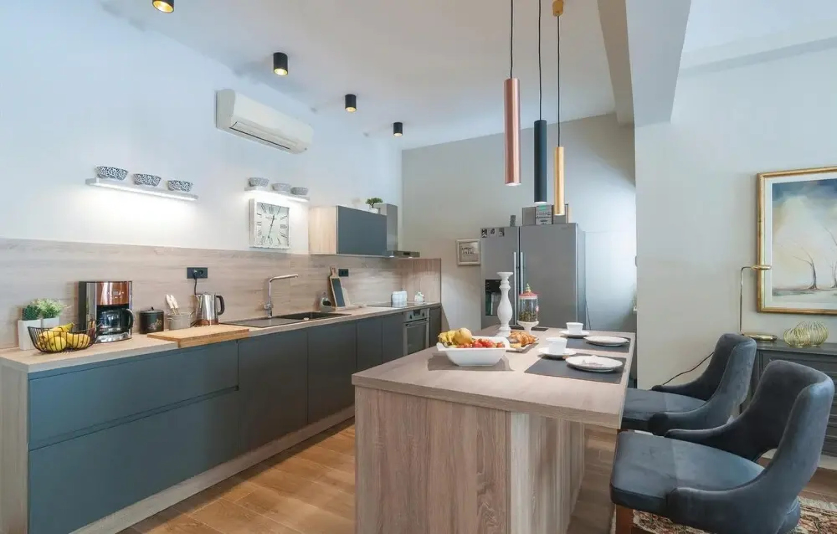 Stunning Home in Zrnovnica With 5 Bedrooms, Wifi and Outdoor Swimming Pool