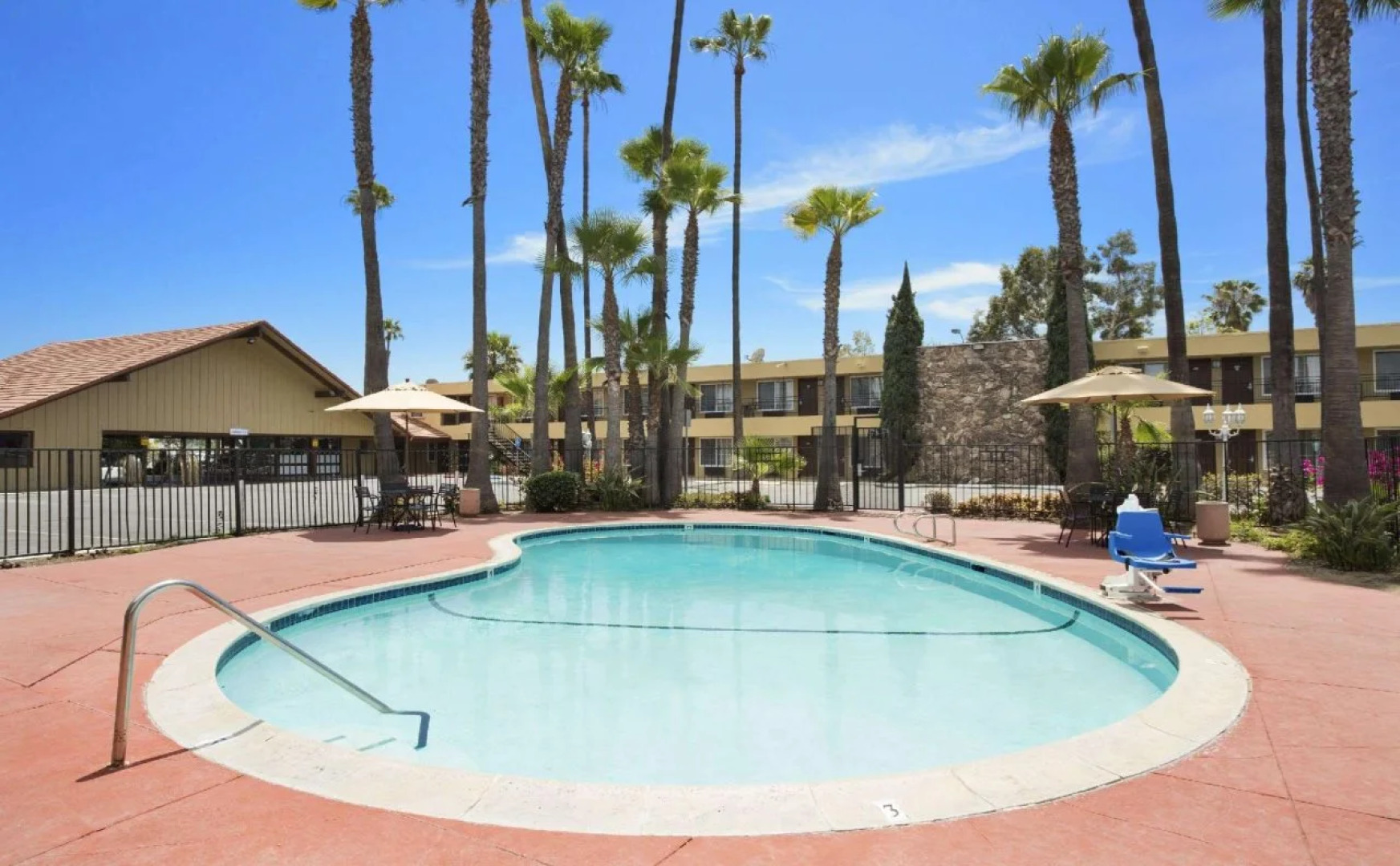 Howard Johnson San Diego State University Area