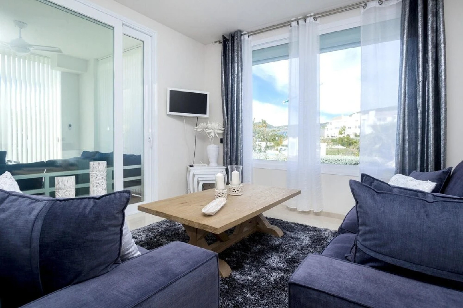 Apartment With 3 Bedrooms in Estepona, With Wonderful Mountain View, Pool Access, Furnished Garden - 5 km From the Beach