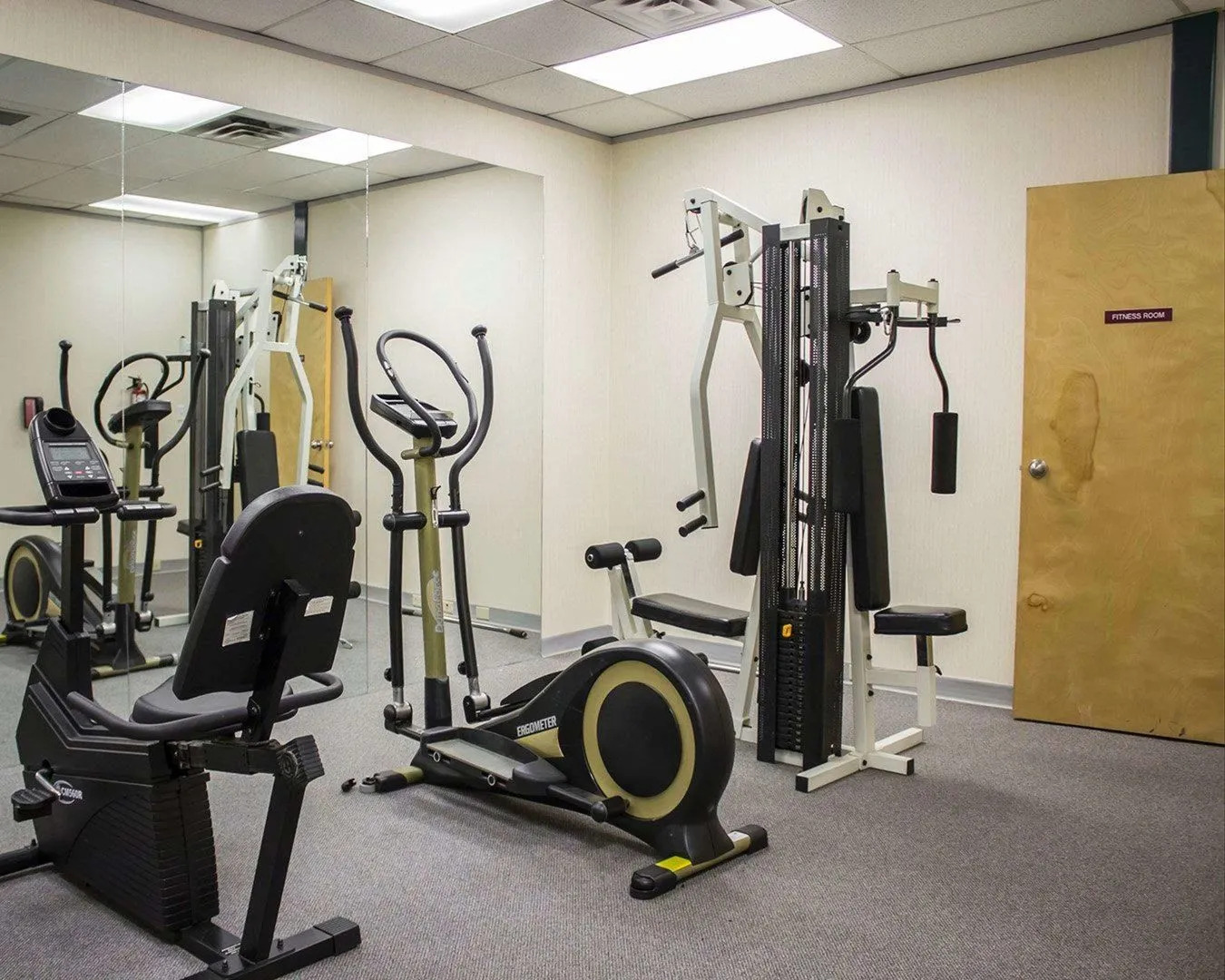 Ramada by Wyndham Nisku Edmonton Airport