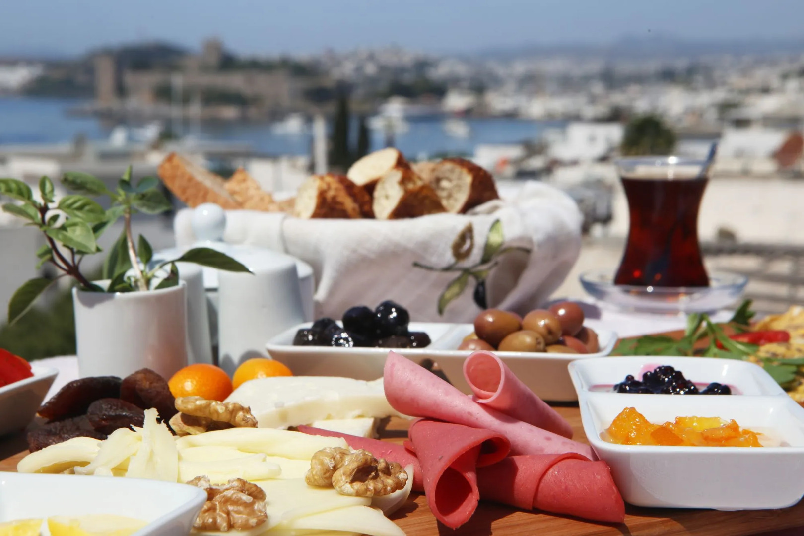 7. Art Feslegen Hotel