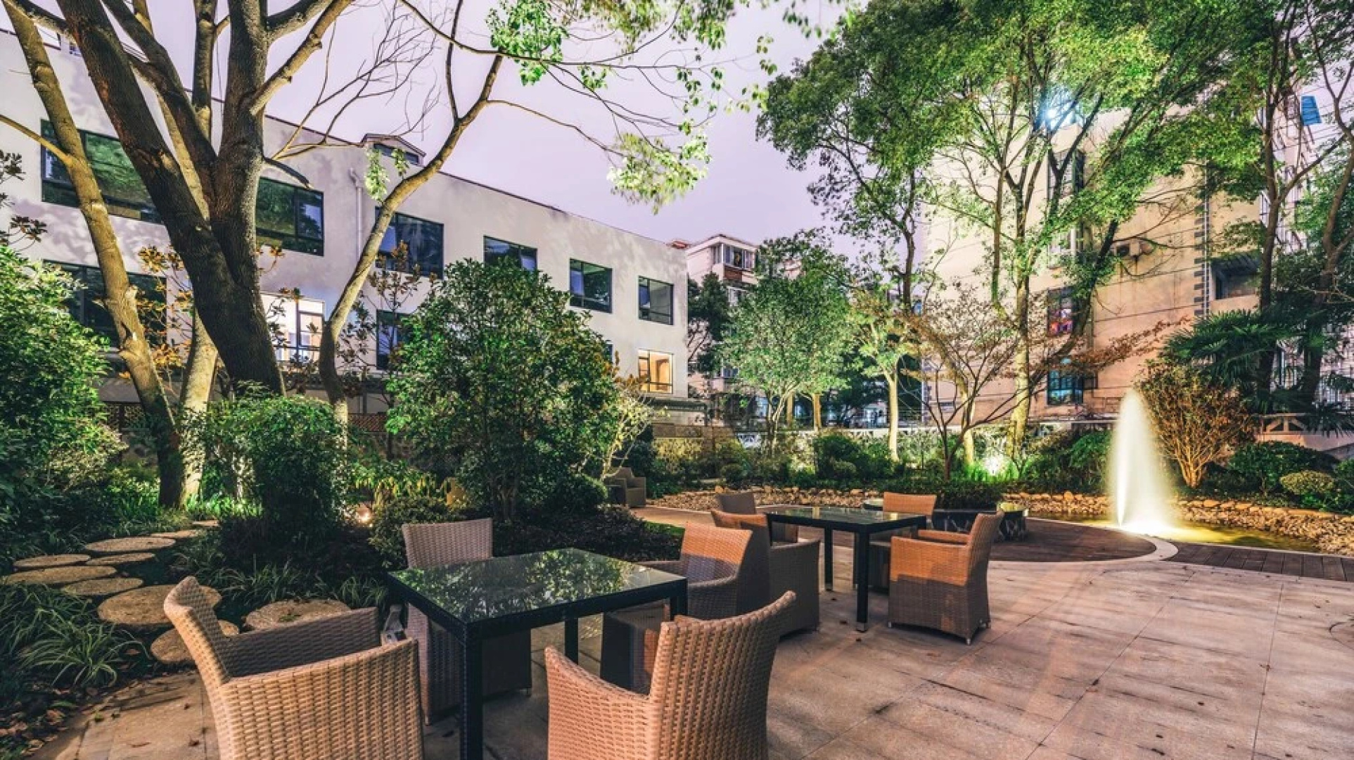 Atour Hotel Houma Xintian Square