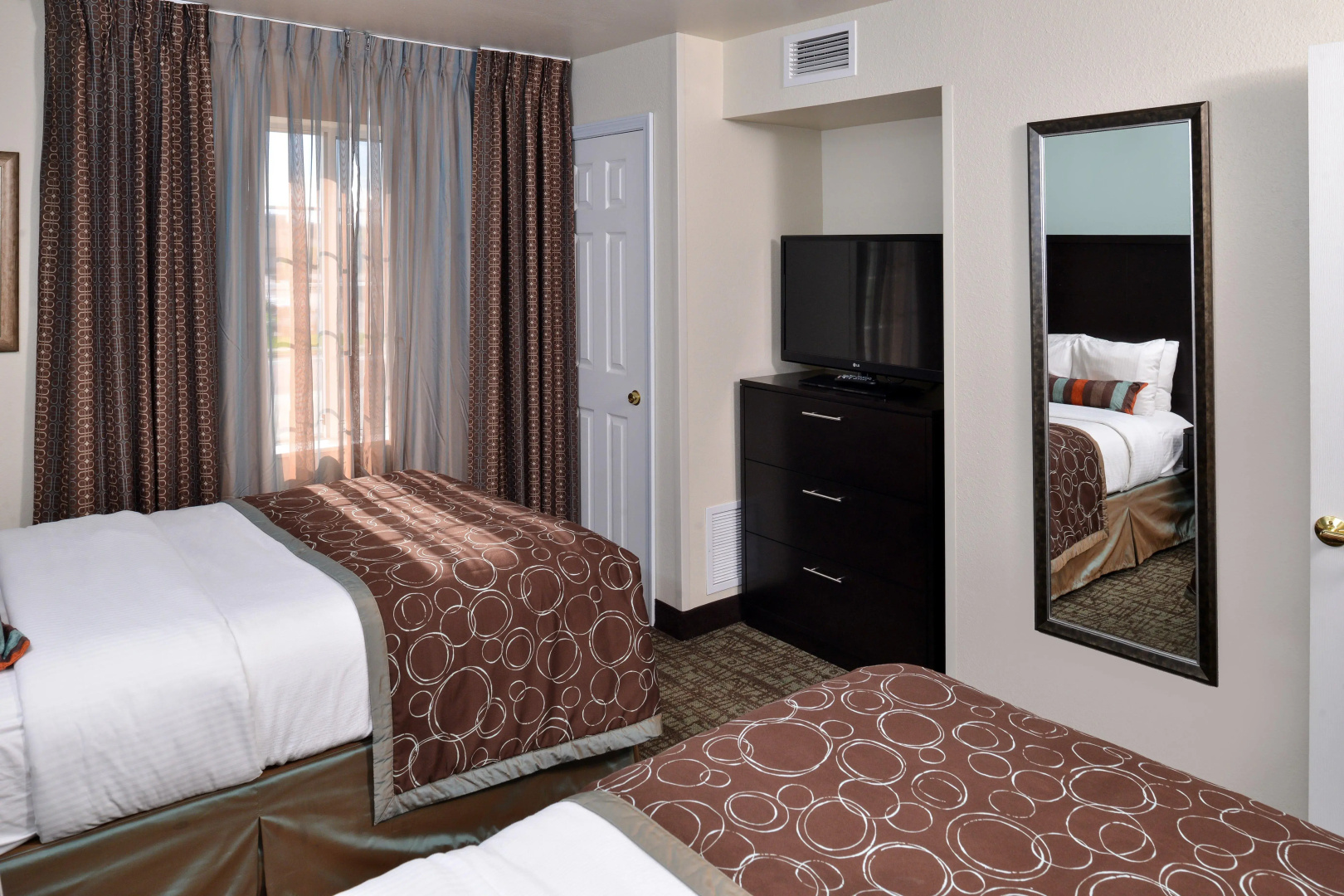 Staybridge Suites Sioux Falls by IHG