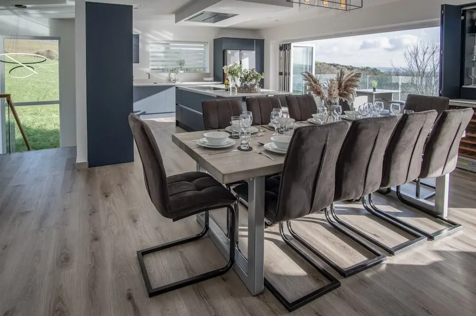 Sunrise - 5 Bedroom Home - Pendine