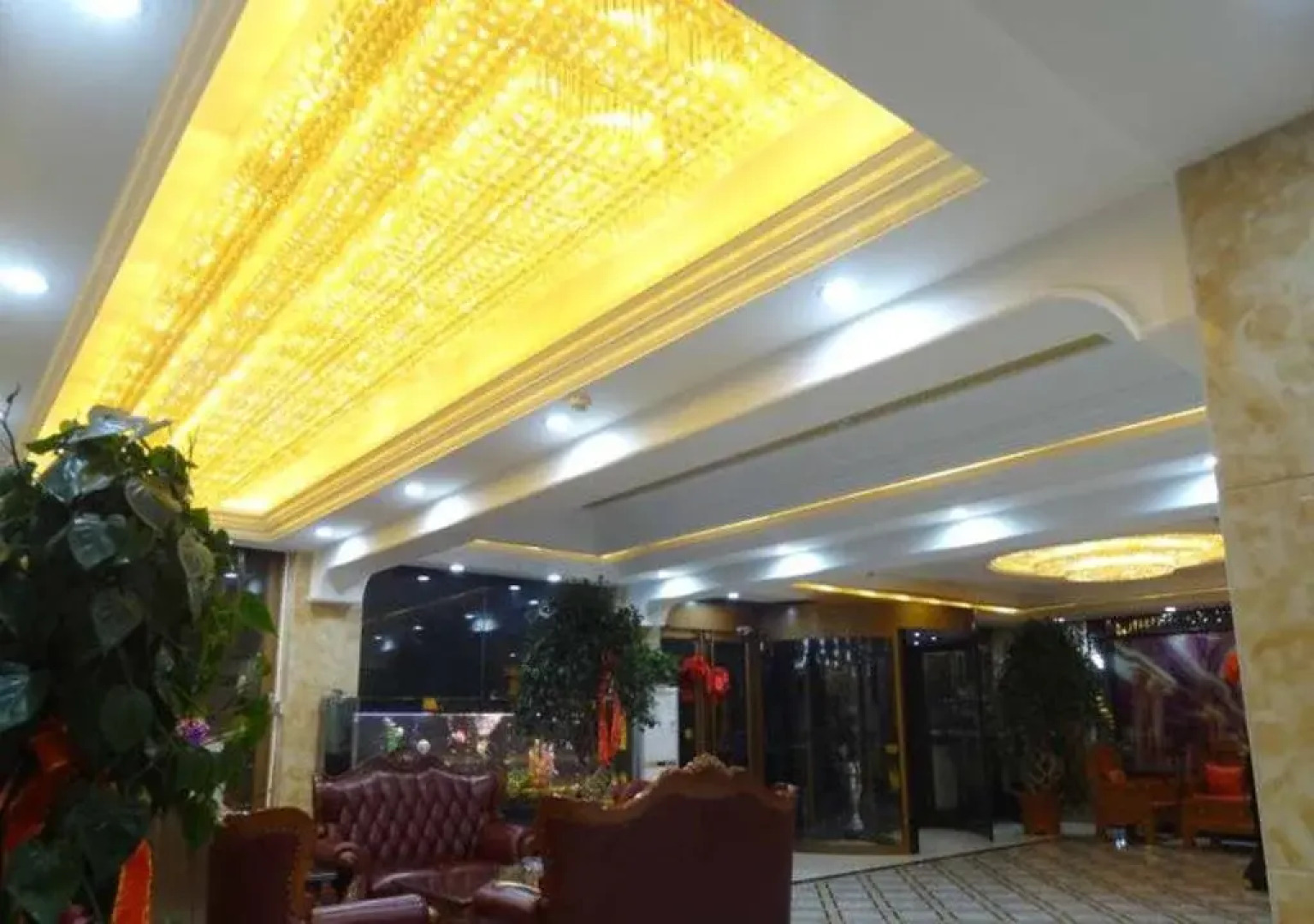 Zhang Ye Long Sheng Holiday Hotel