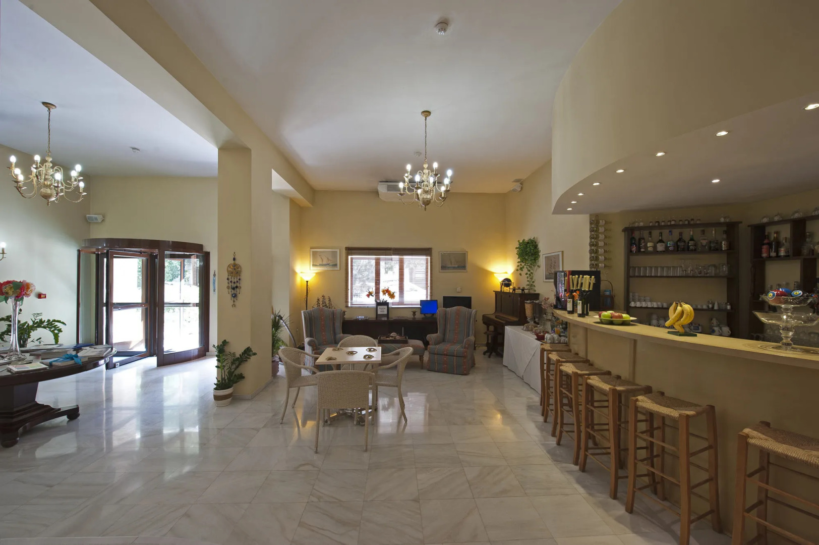 Efplias Hotel Apartments and Suites