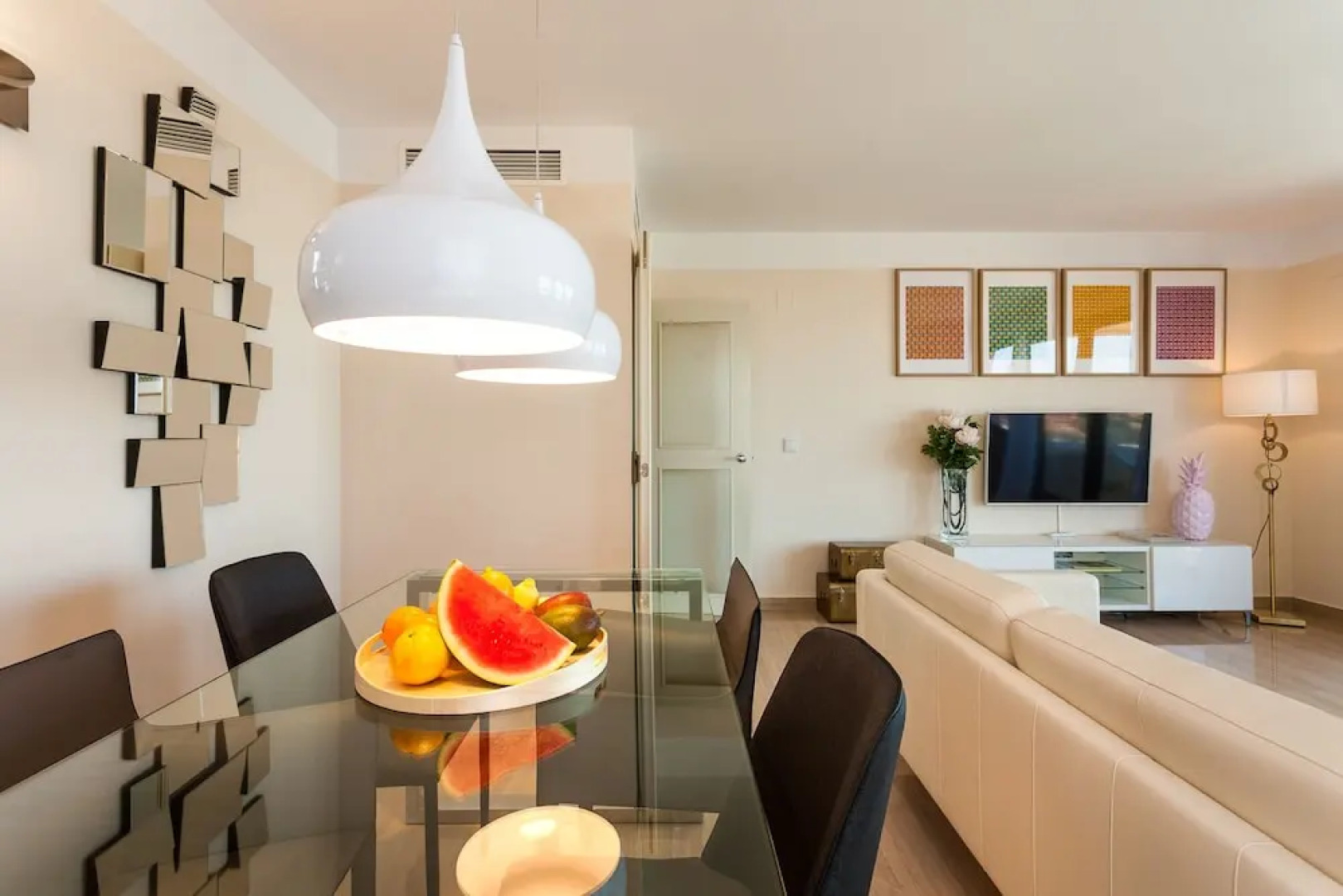 ApartUP Blue Opera View