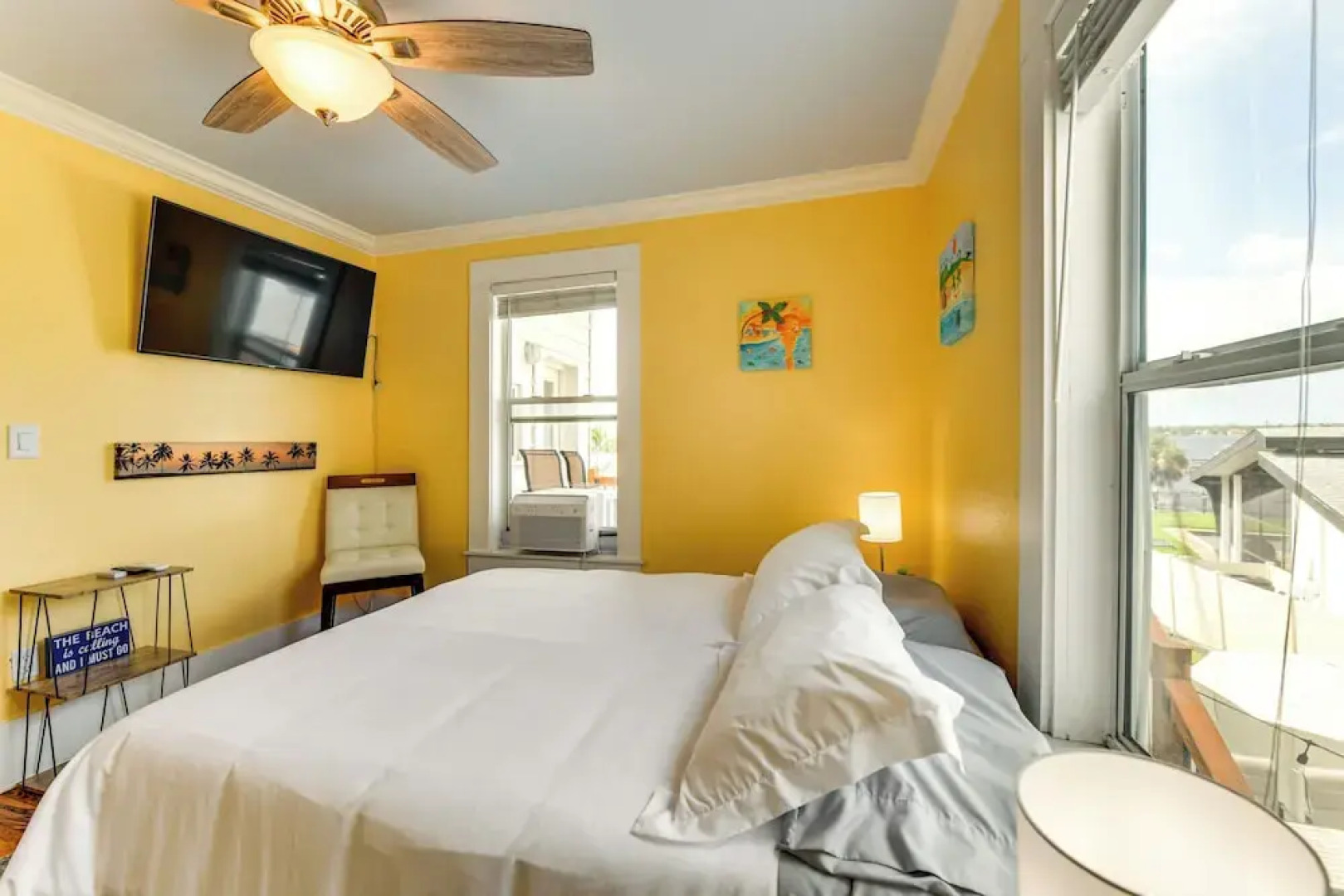 Manatee River Views: Palmetto Paradise w/ Fire Pit