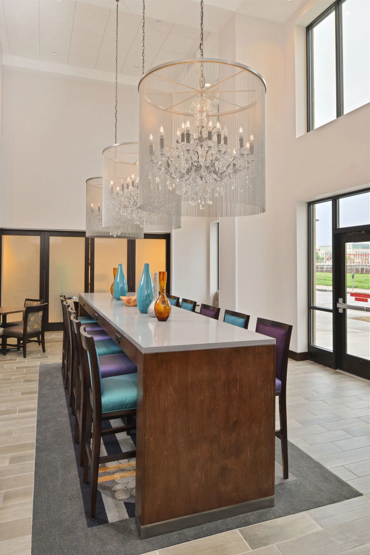 Hampton Inn & Suites Des Moines Downtown