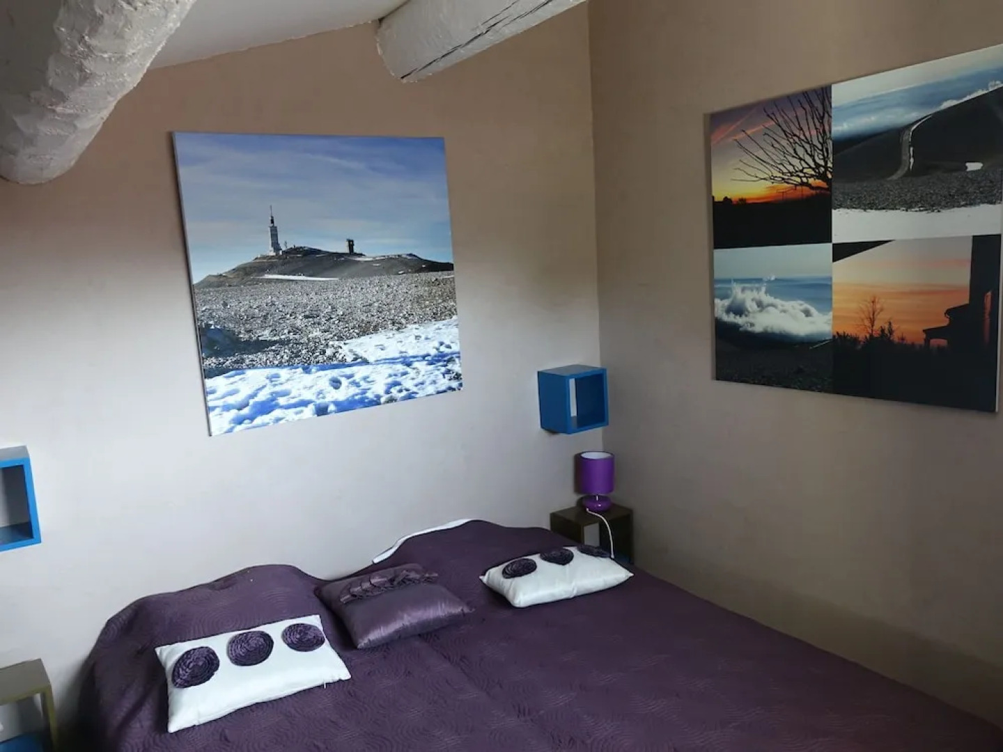 Detached Villa Situated Between the Vineyards and Views of the Mont Ventoux