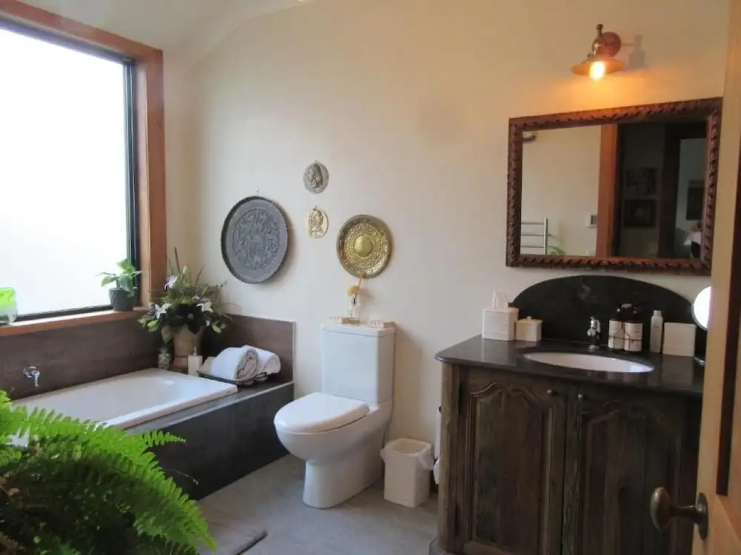 Redwood Valley B & B