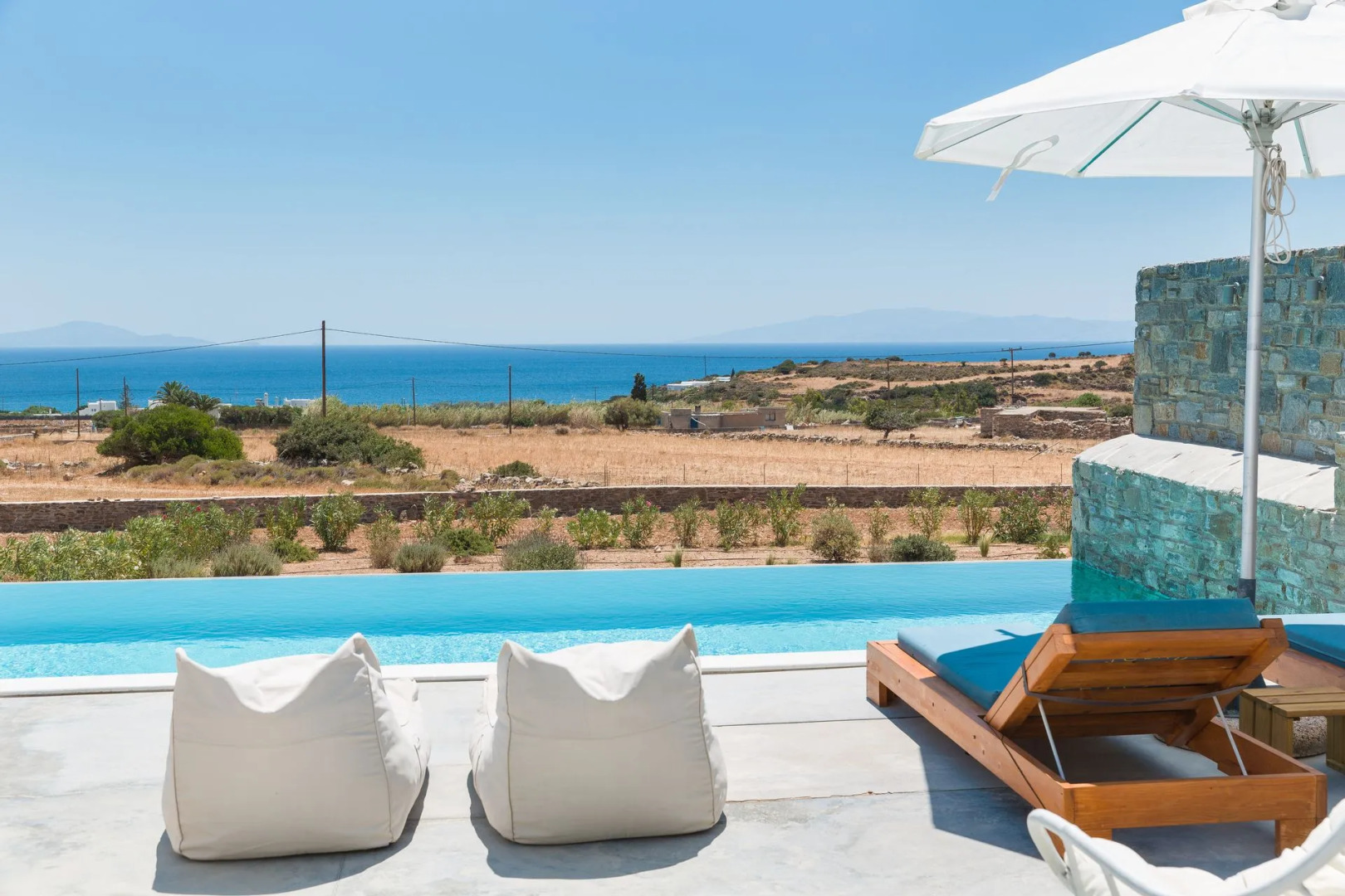 Cycladic Breeze Villas