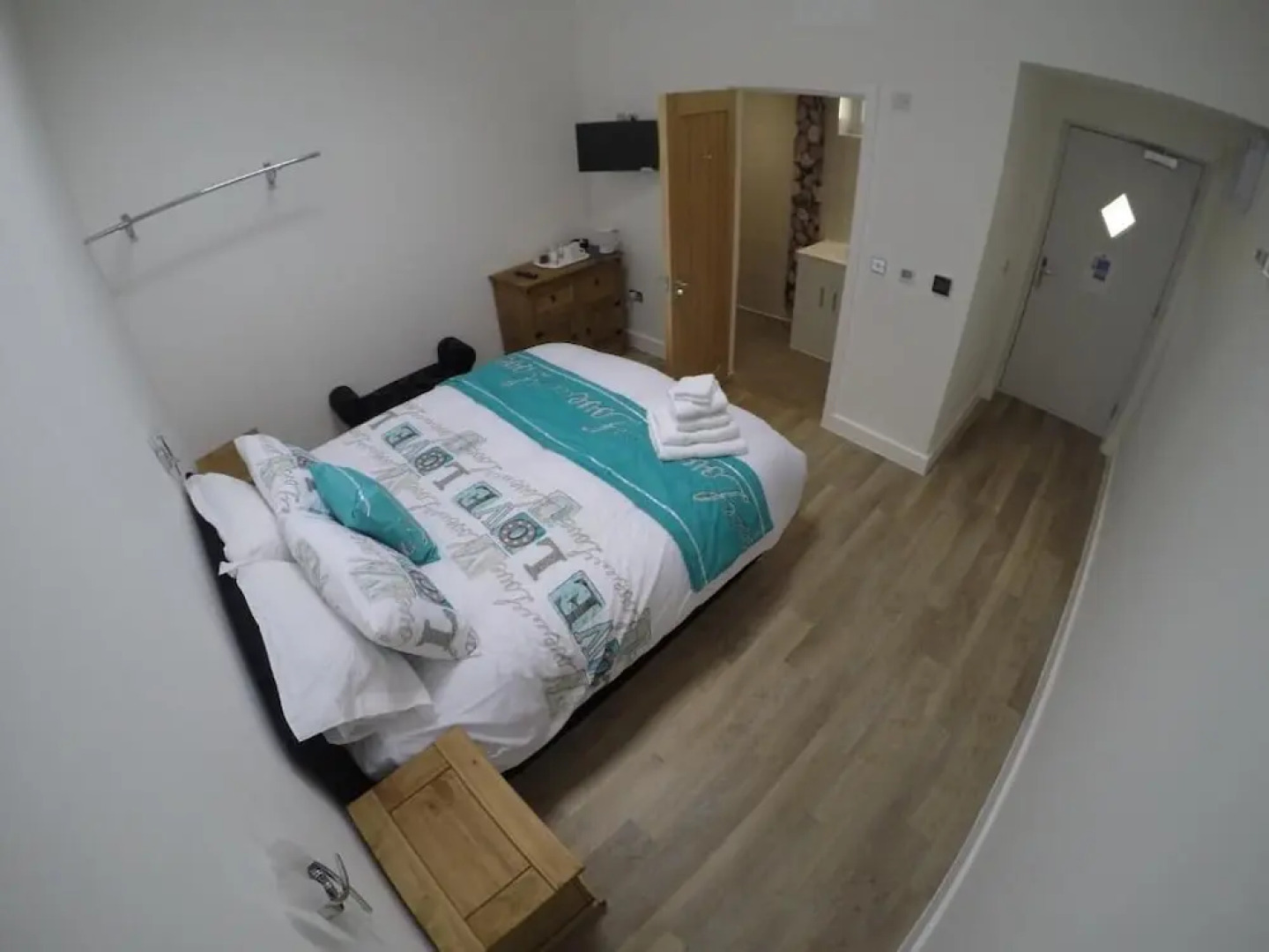 Deepcut Lodge Bed and Breakfast Self Service