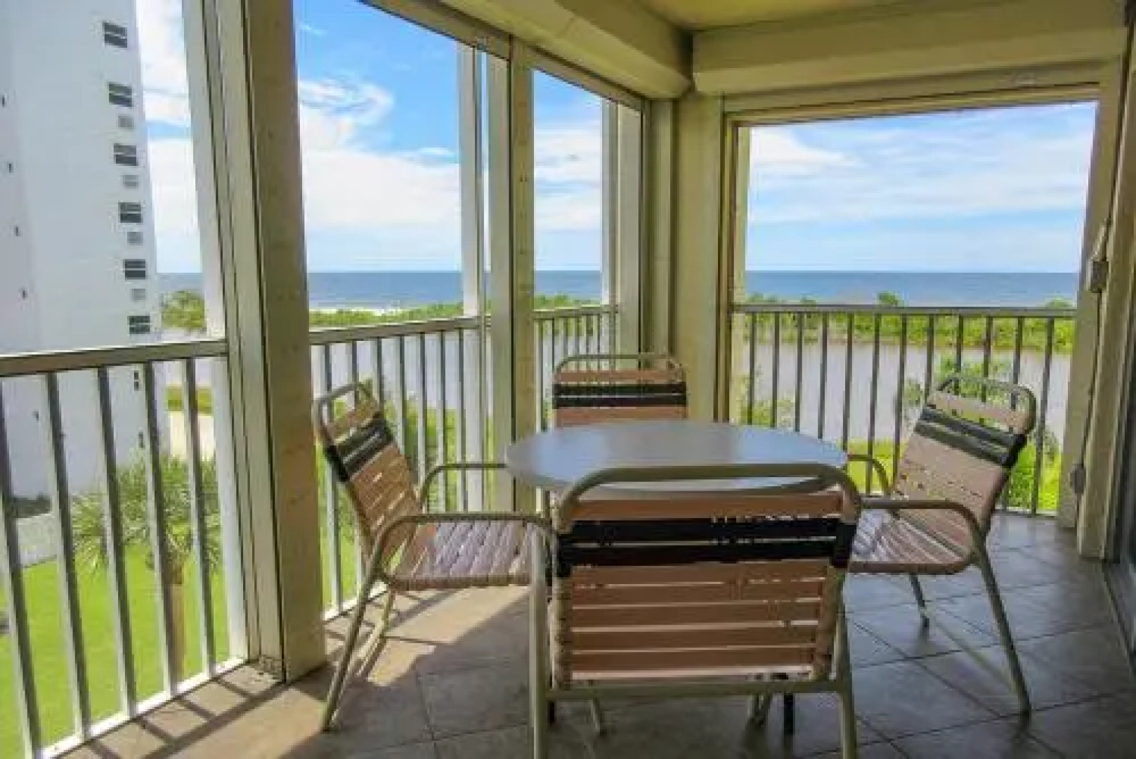 Sand Caper #407 Apartment