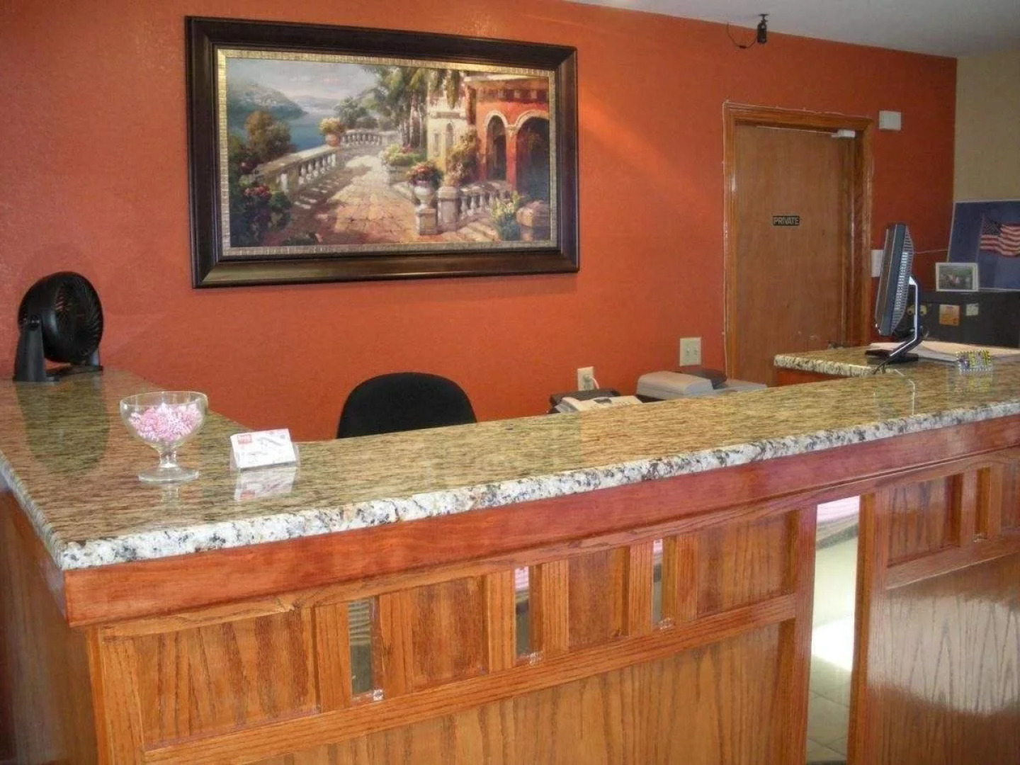 Nendels Inn & Suites