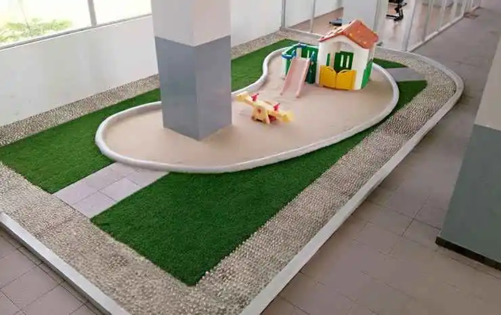 Easton Park Apartment by HN