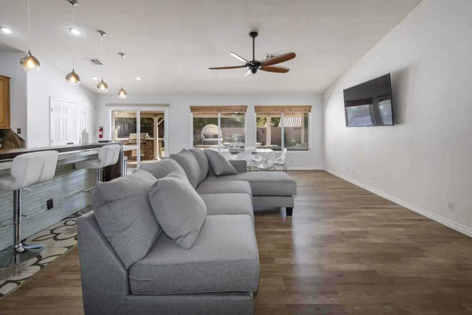 Amazing 4 Bd Las Vegas Home w/ Pool & Spa!