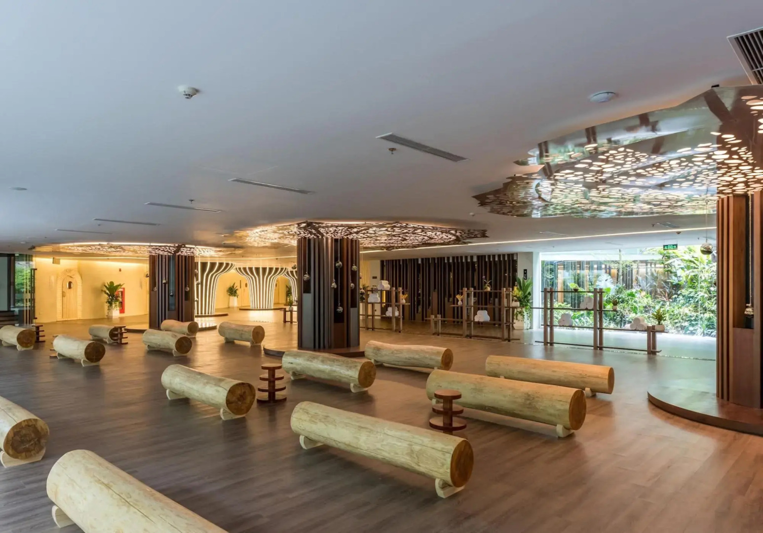 Forest In The Sky - Flamingo Dai Lai