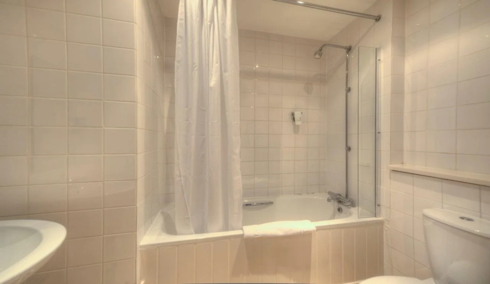 The White Hart Hotel by Greene King Inns