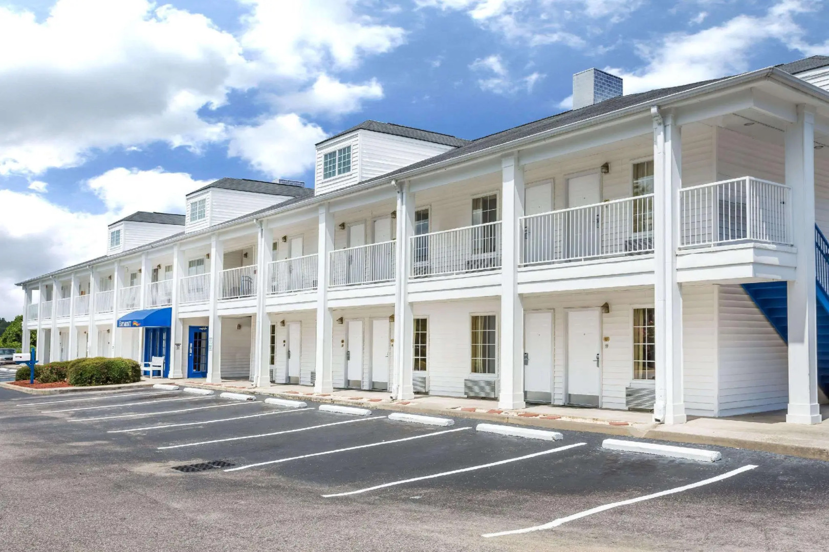 Baymont Inn & Suites - Orangeburg