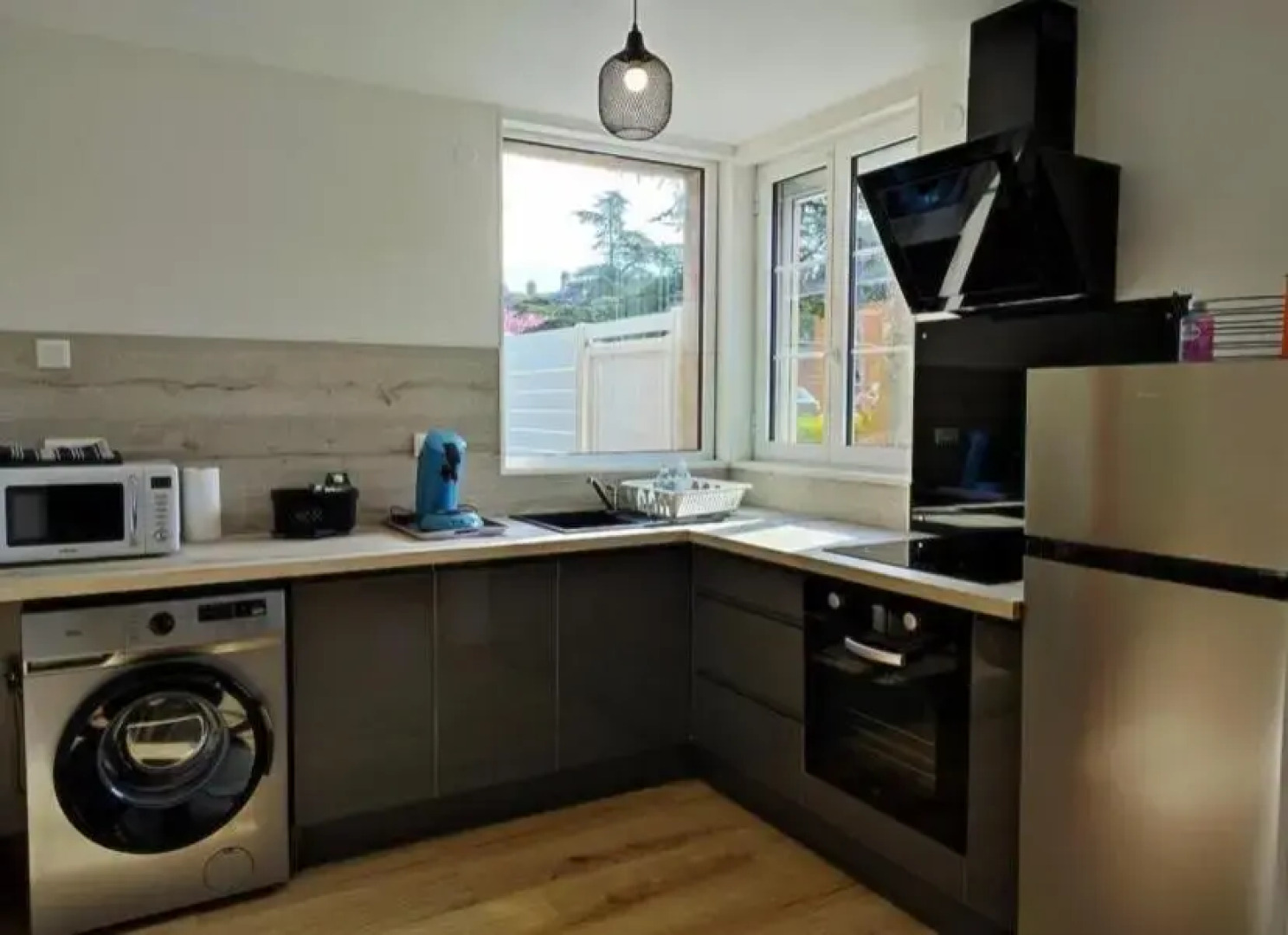 Agréable maison de ville avec parking gratuit