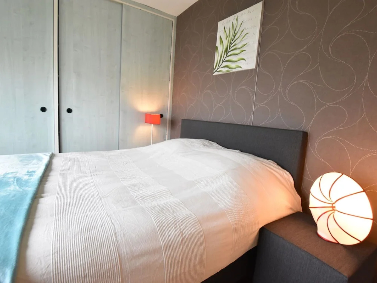 Secluded Holiday Home in Oostende with Garden