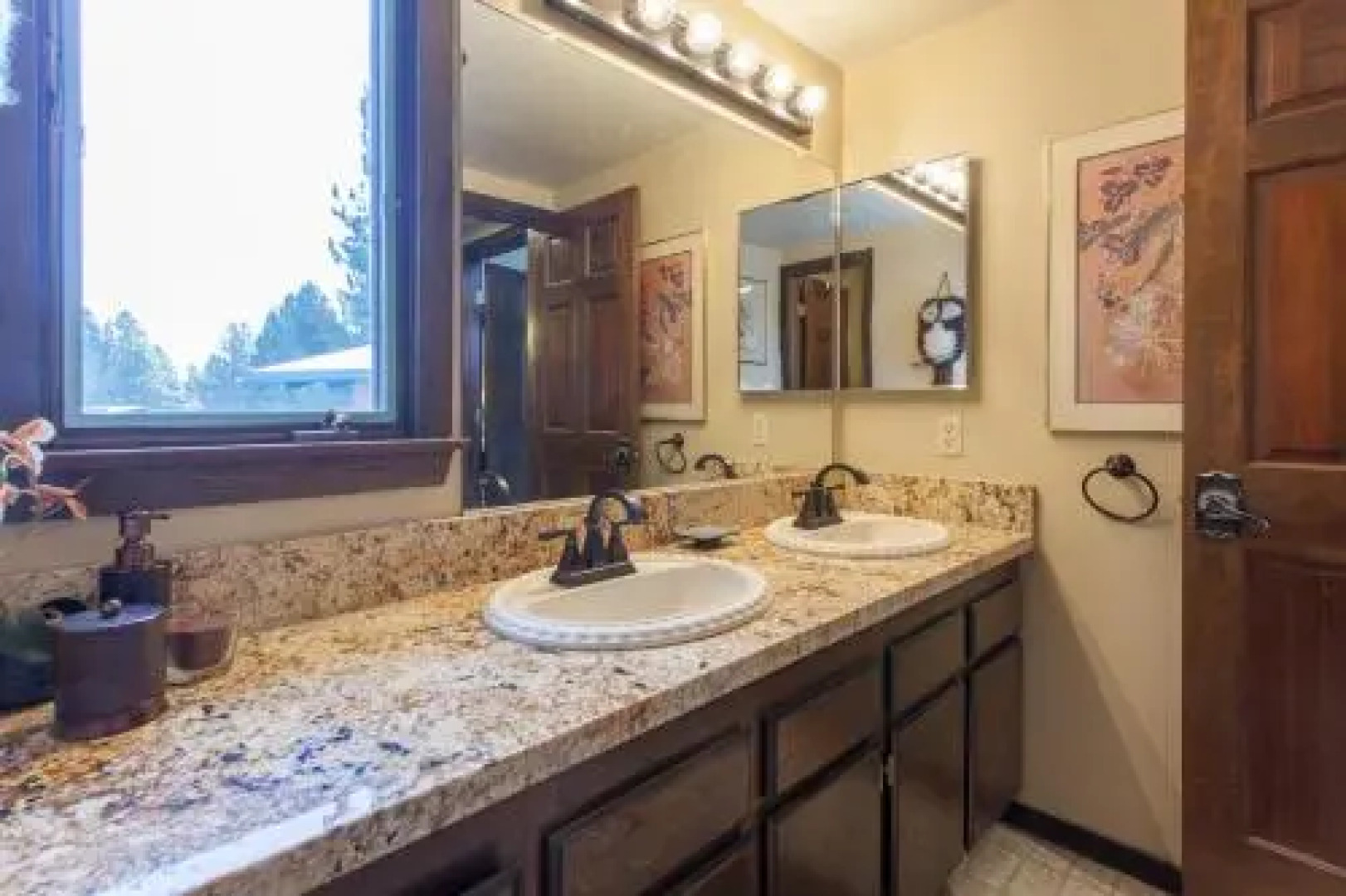 Chateau Sans Nom #17