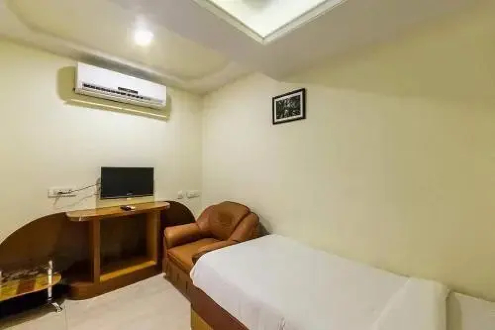 Sri Sarvesha JS Palace