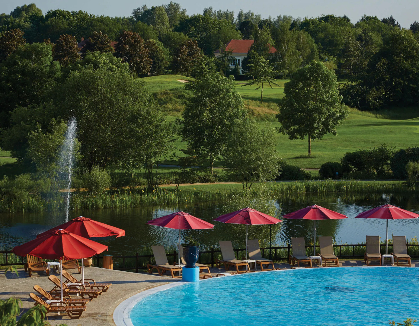 Отель Marriott Village d'Ile-de-France