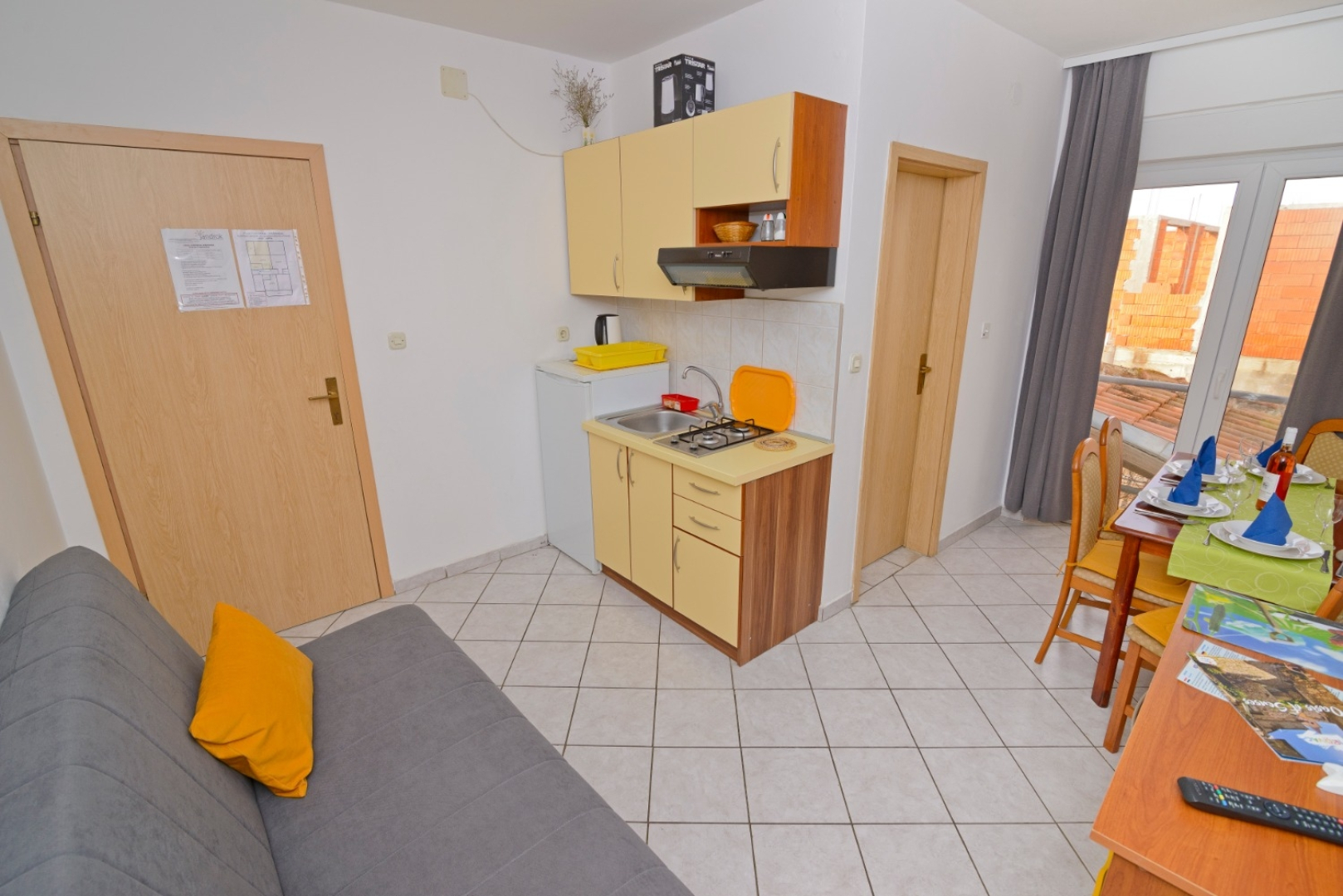 Apartment Zora - garden terrace and grill A4 Pirovac, Riviera Sibenik