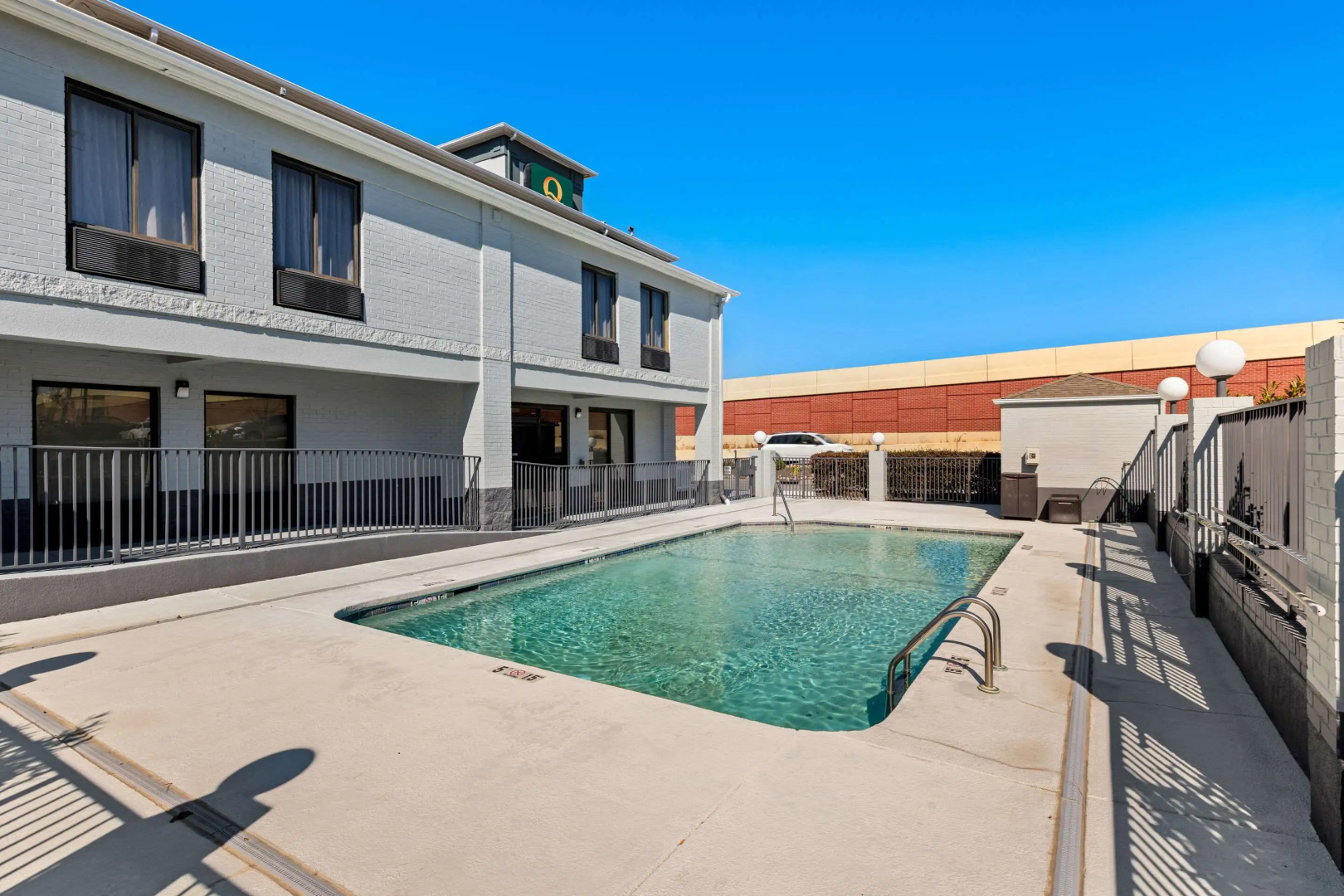 Quality Inn & Suites Matthews - Charlotte