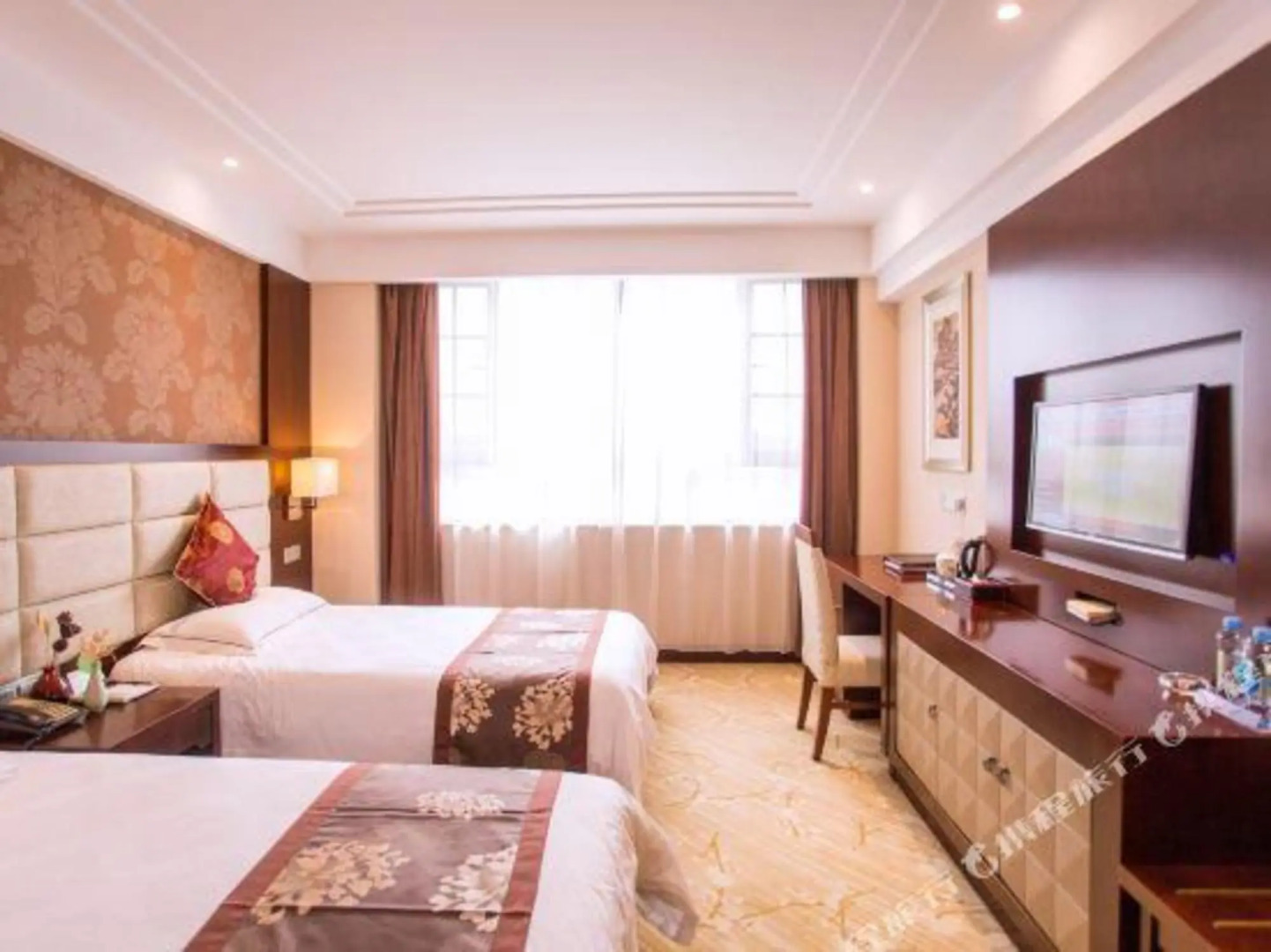 Jing Yue Sun Shine Hotel