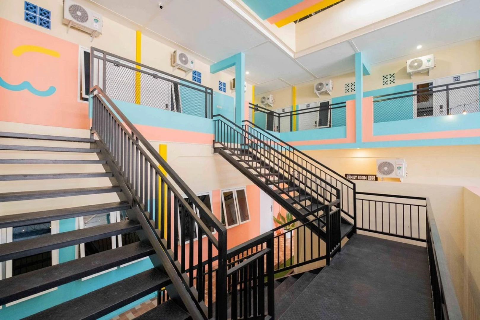 Sans WM Hotel Blitar