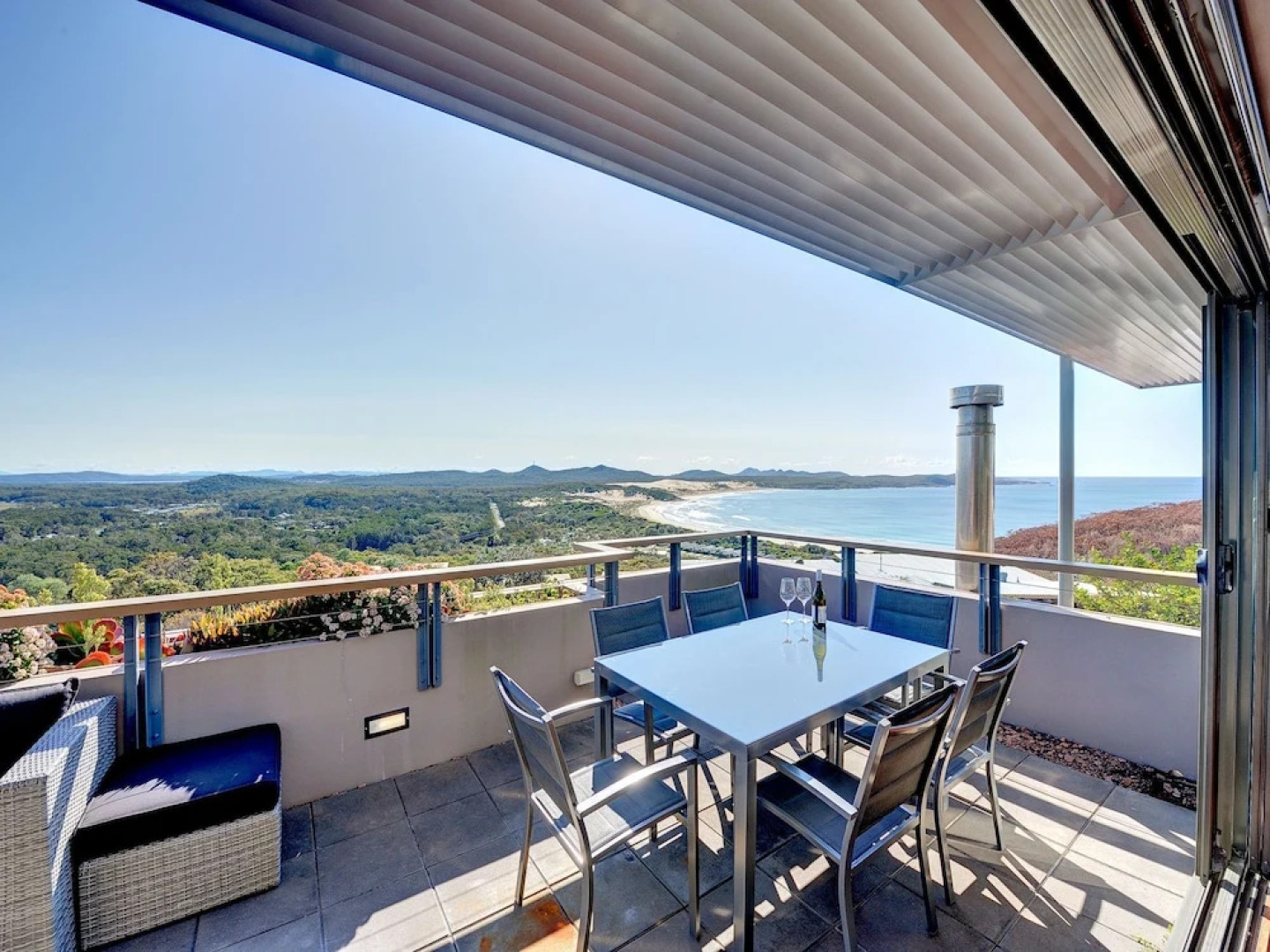 The Deckhouse, 22/26 One Mile Close