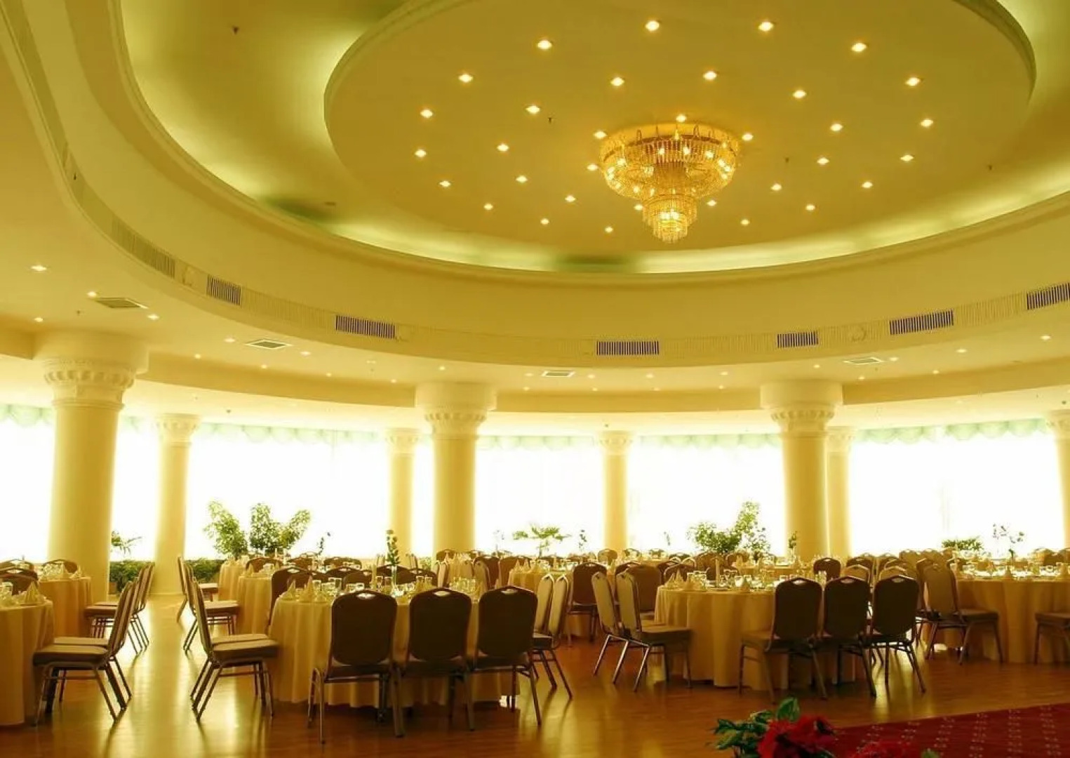Yantai New Era Hotel