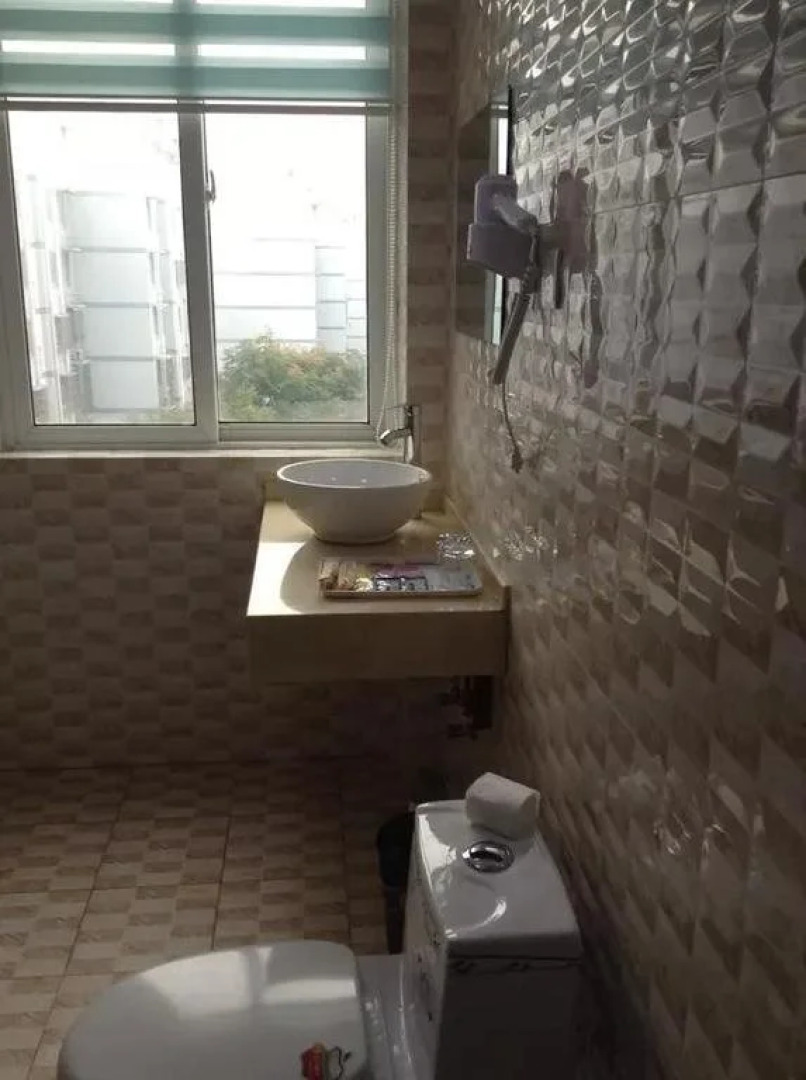 Golden Kylin Business Hotel