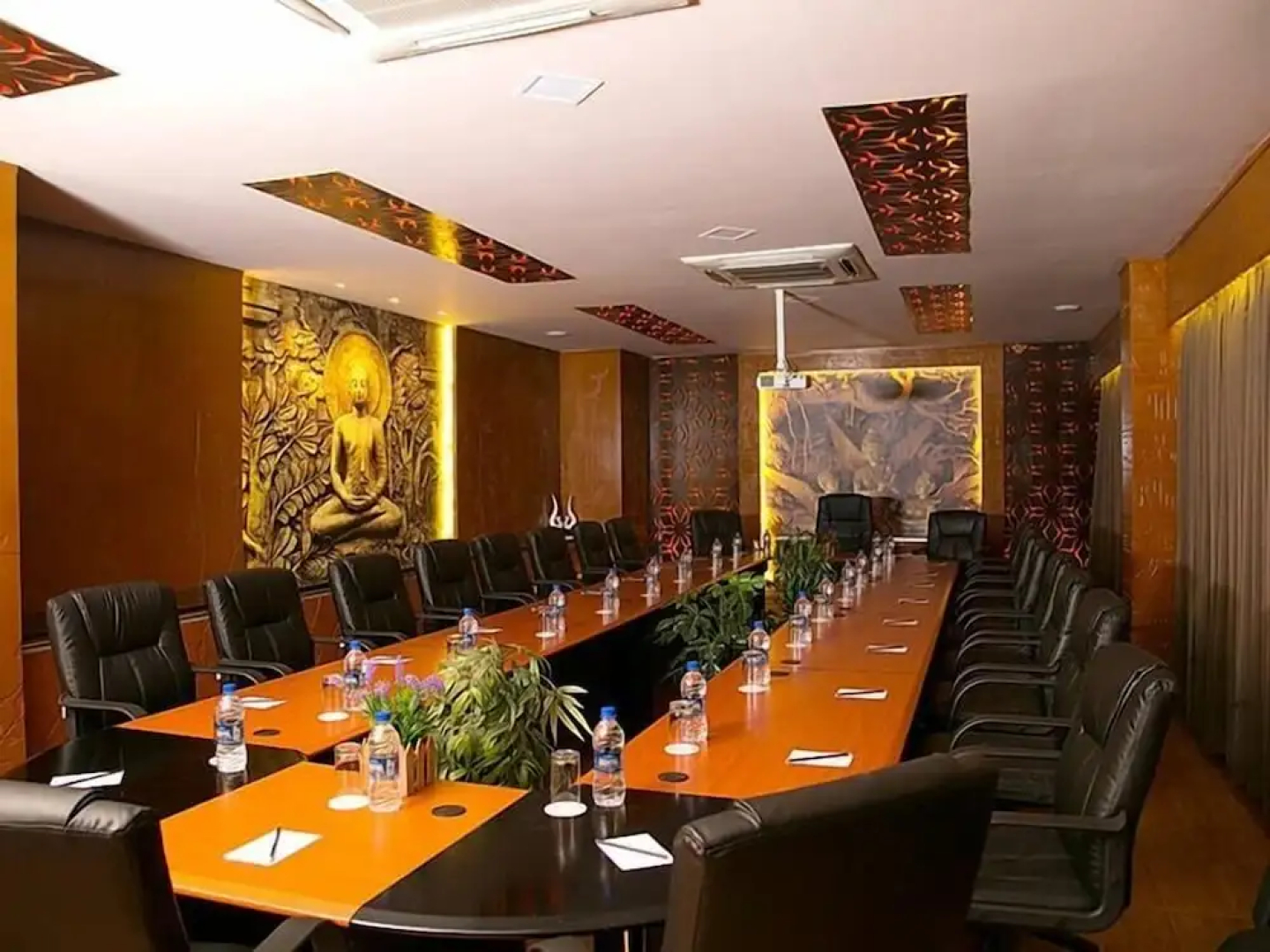 Hotel Hampi International