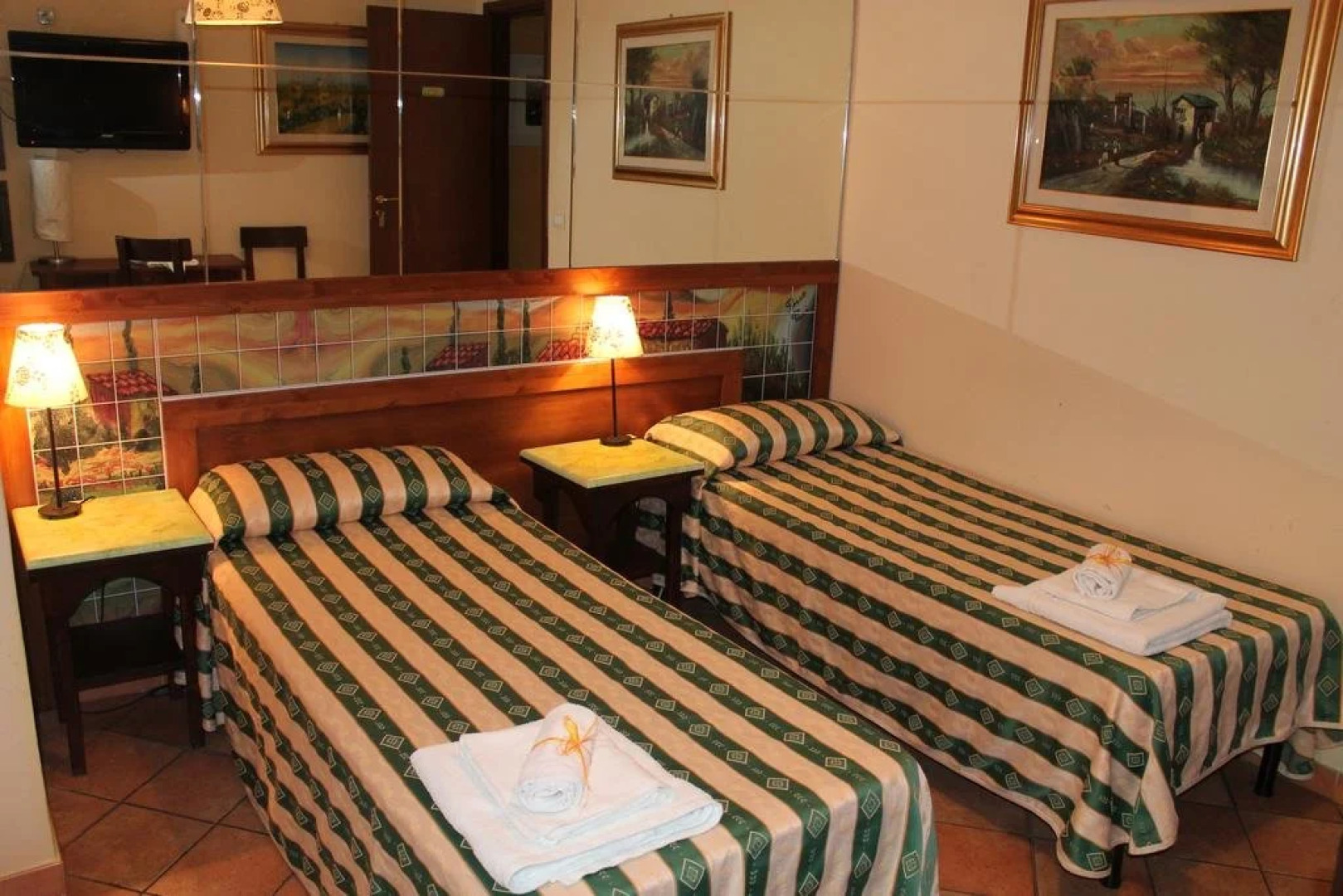 Bed  Breakfast Smile