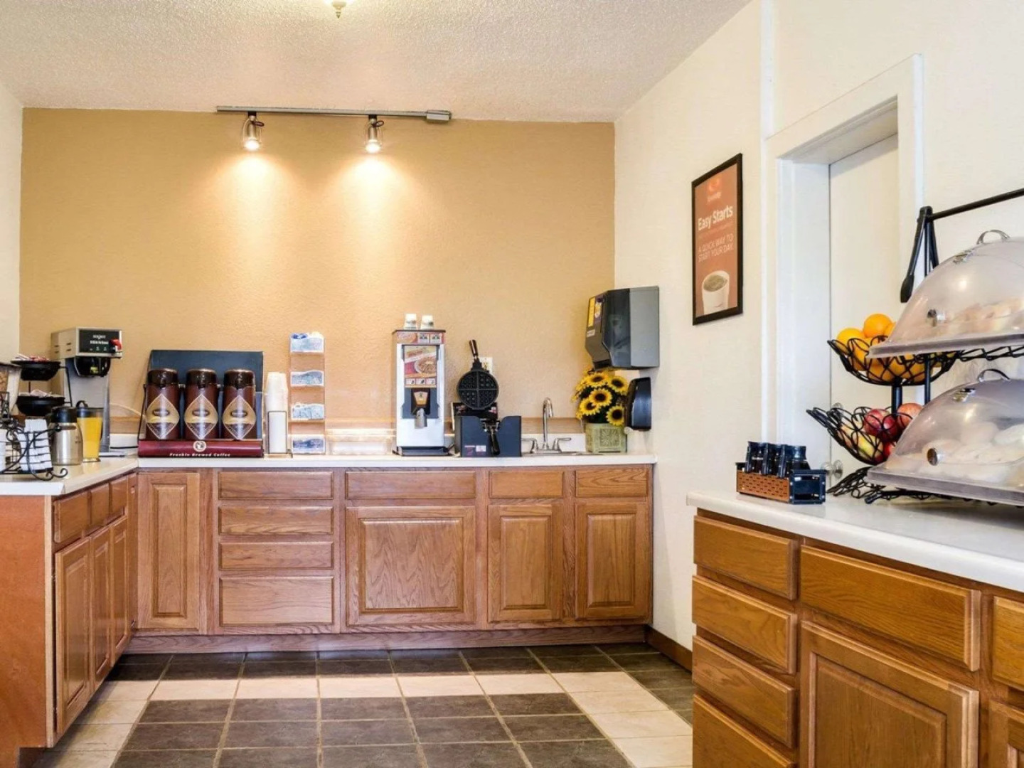 Econo Lodge Topeka Blvd.