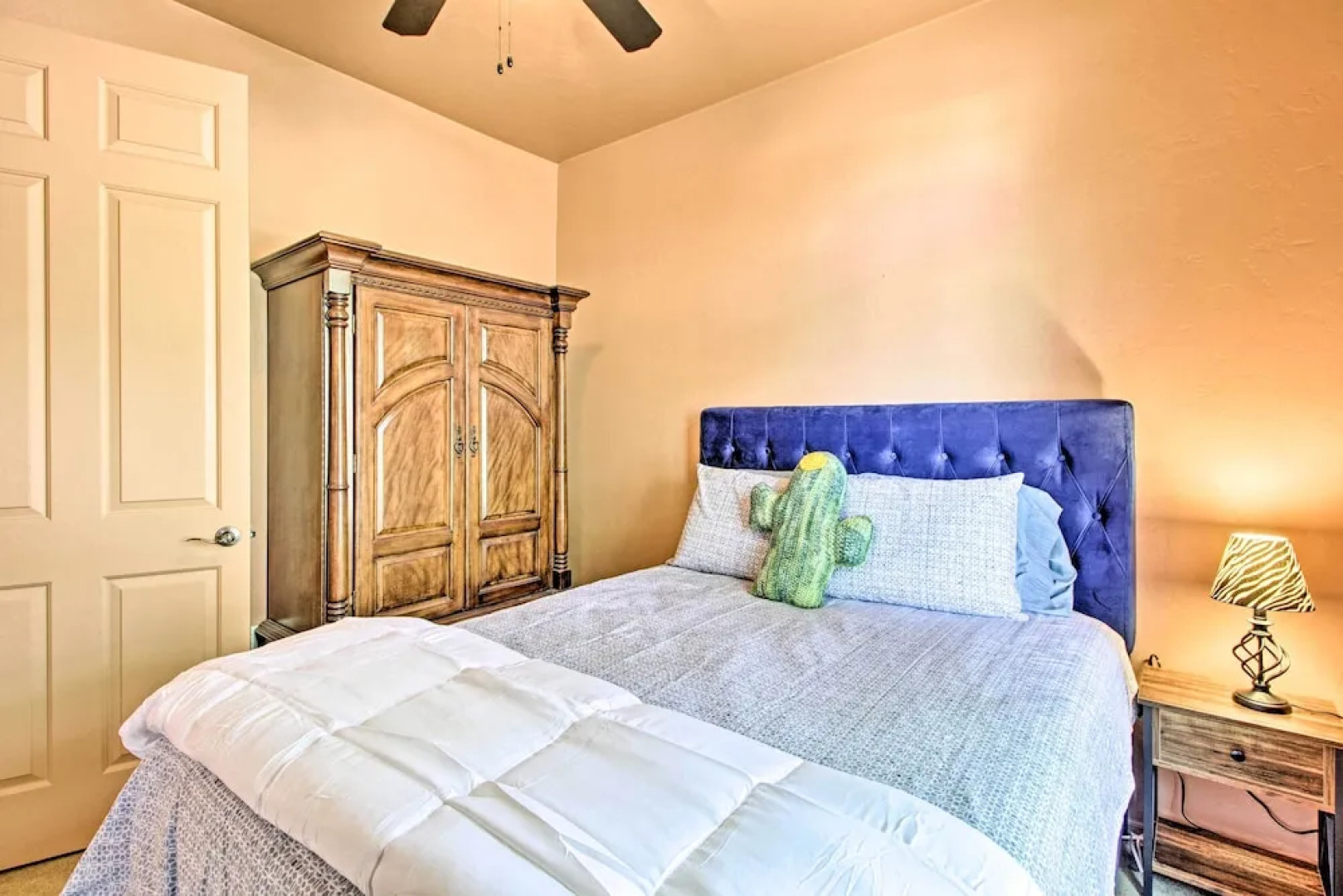 Adobe Escape w/ Outdoor Kitchen & Pool Access