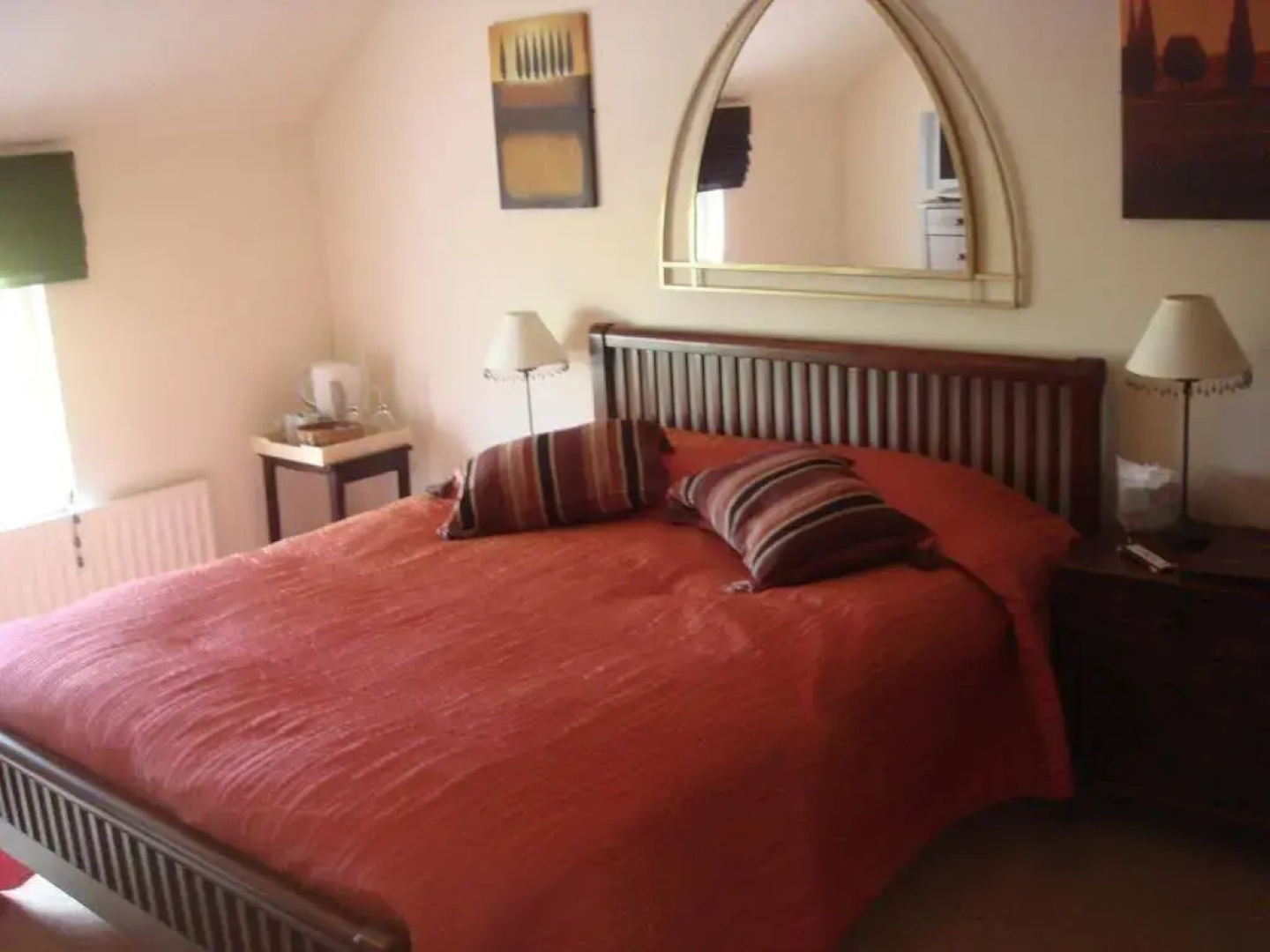 The Royal Arms Hotel