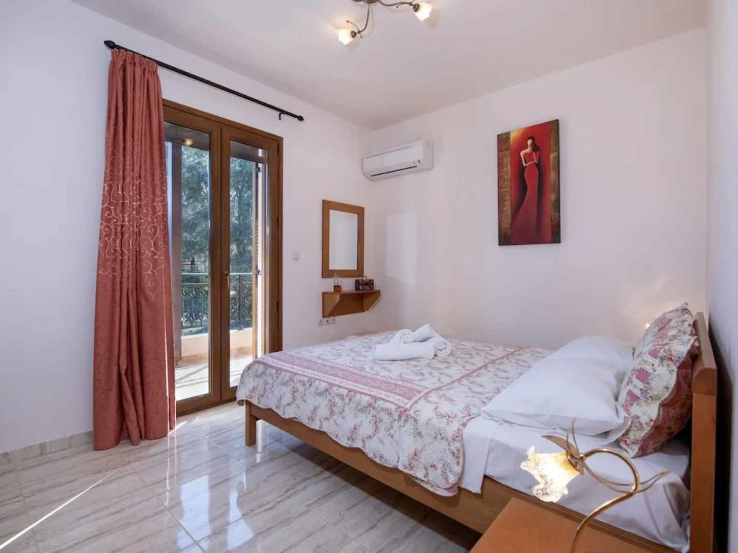 Modern Holiday Home in Sfakaki