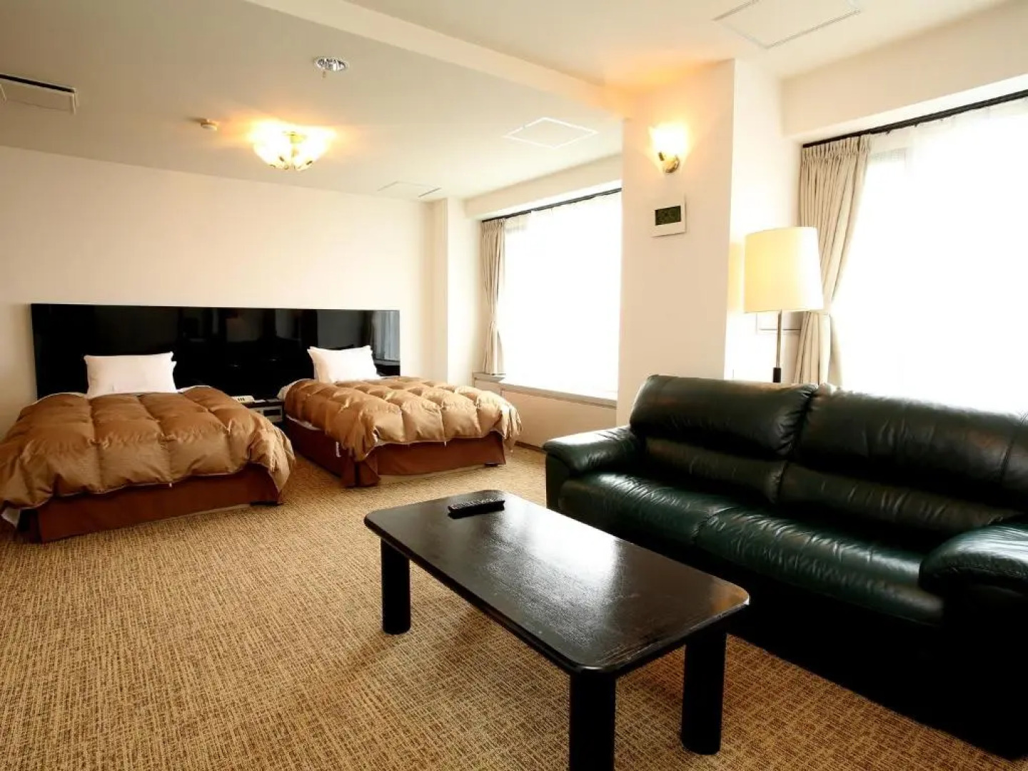 Fuji Hakone Land Schole Plaza Hotel