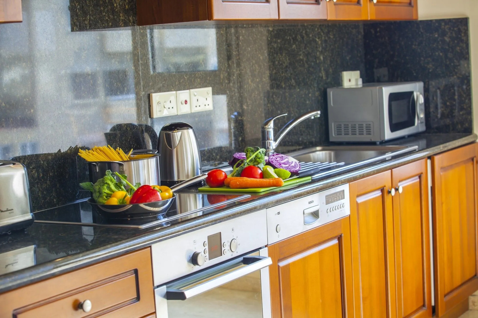 Mackenzie Eftyhia Suite