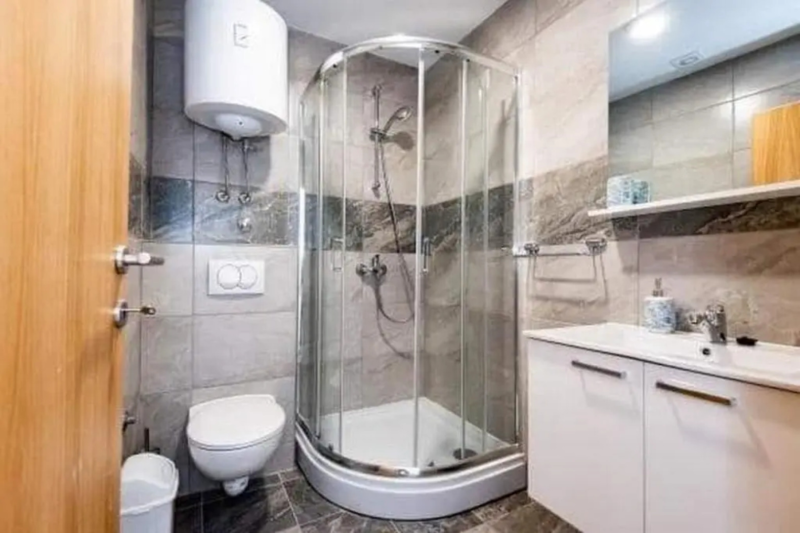 Apartments by the sea Gradac, Makarska - 18877