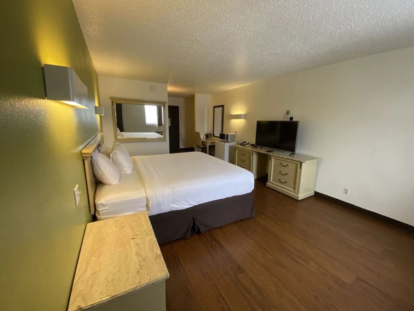 Travelodge Cleveland Willoughby